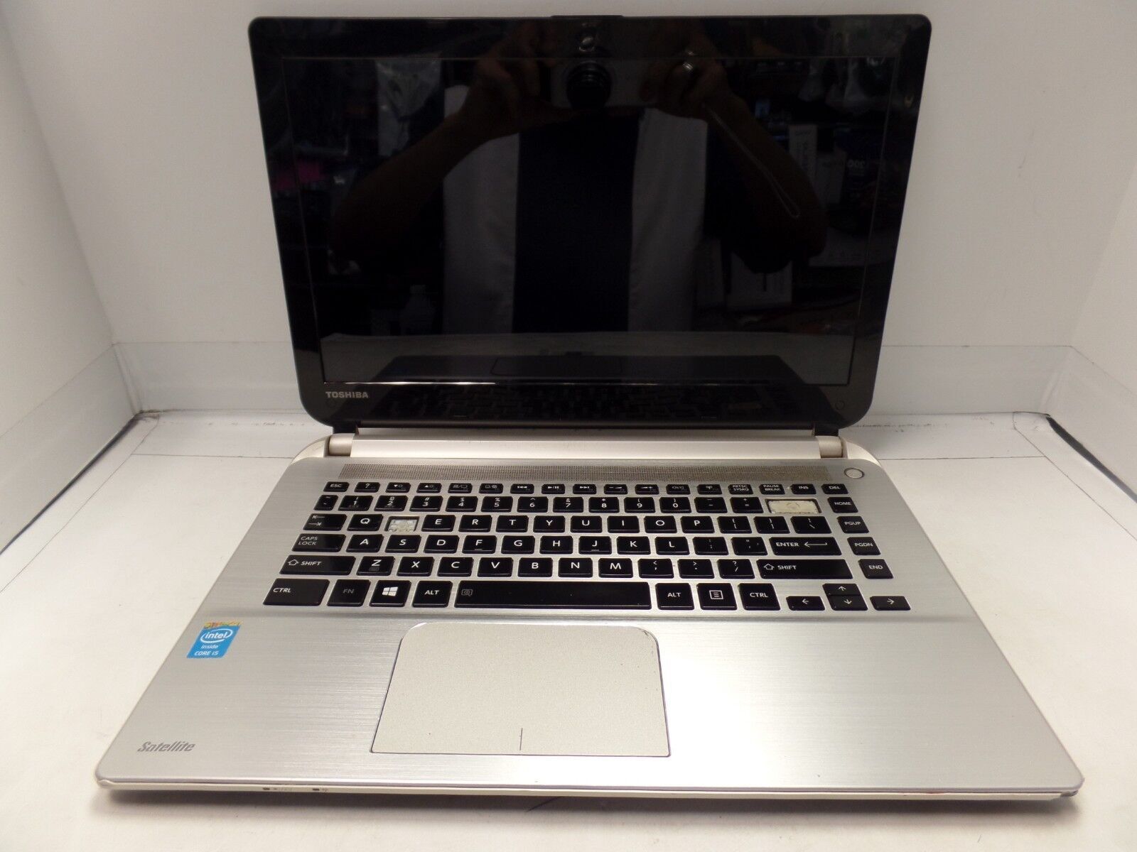 14″ Toshiba Satellite E45-B4200 PSPN2U-003003 AS IS PARTS OR REPAIR NON WORKING