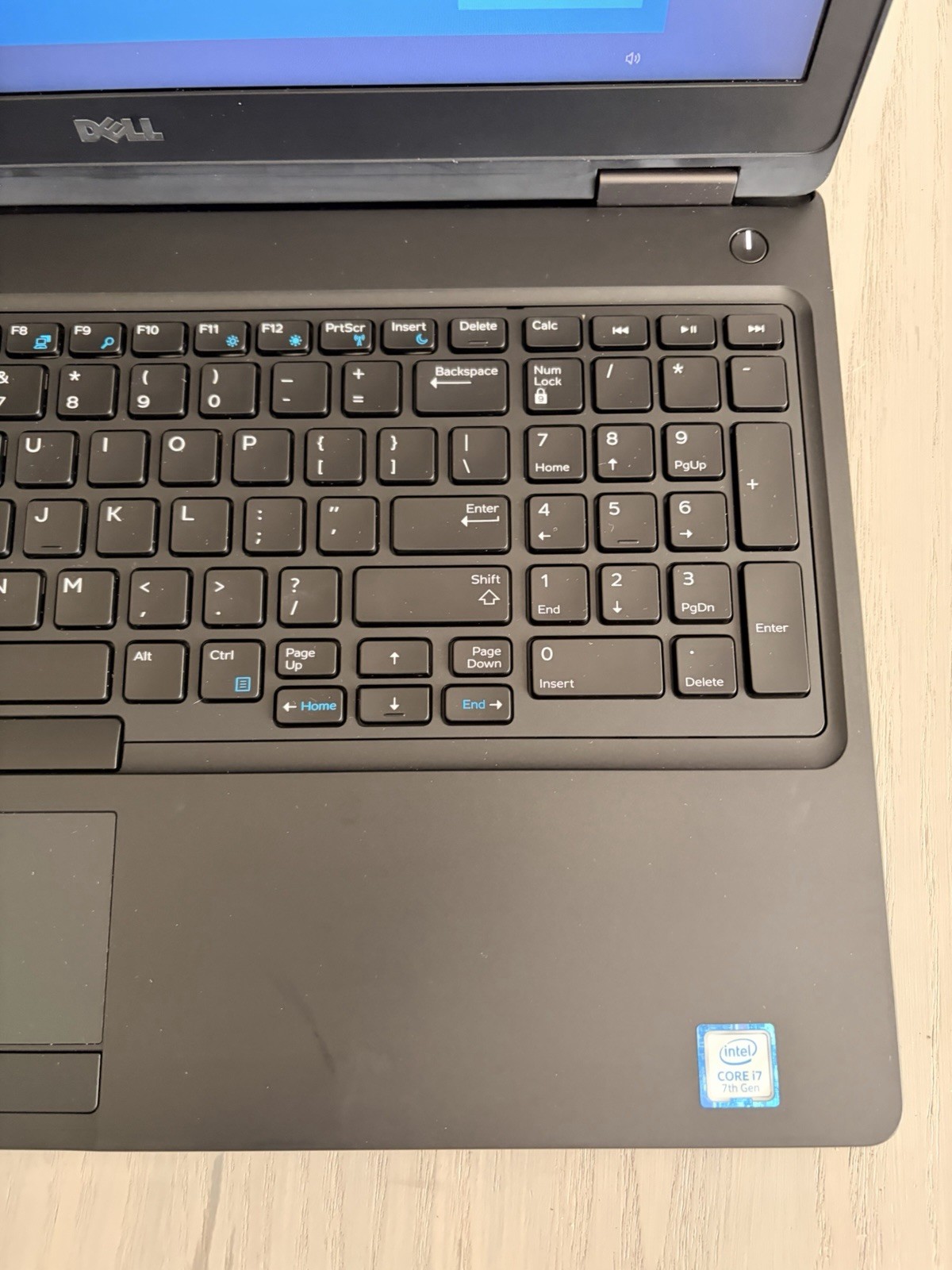 Dell Latitude 5580 HD 15.6” Laptop Intel i7-7600U 8GB 500GB HHD NVIDIA 930MX V11