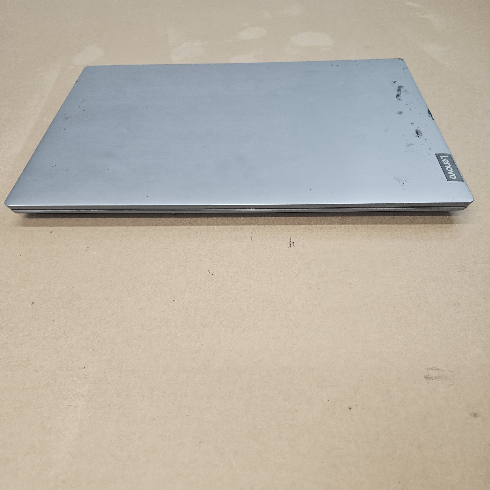 Lenovo IdeaPad 330-17IKB 17.3″ i3-8130U 8th Gen FOR PARTS NO RAM/HDD BAD SCREEN