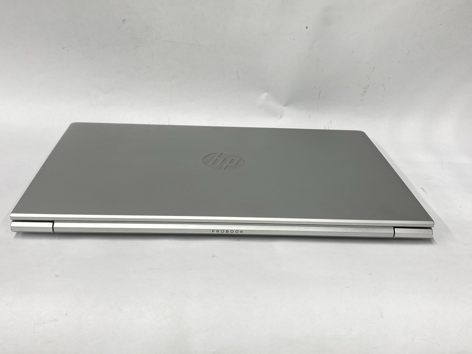 HP 450 G8 – Touchscreen FHD – i5-1135g7 – 8GB – 256SSD – Win 11 Pro – READ
