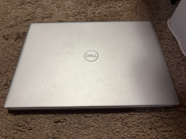 Dell Inspiron 16 5620, Intel Core i7-1255u, 16GB RAM, 512GB SSD READ DESC