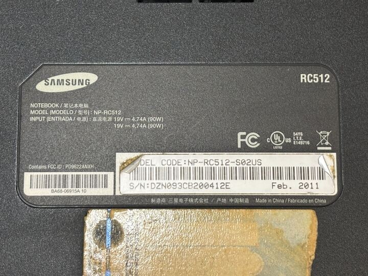 Samsung 15.6″ Notebook NP-RC512 Intel i7-2630M 6GB RAM 750GB HDD NO OS