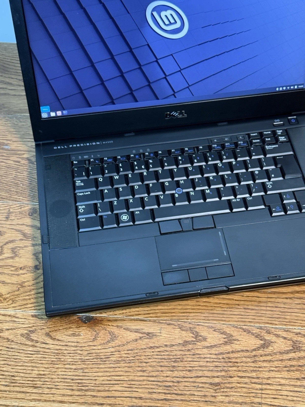 Dell Precision M4500 i7-Q820 8GB 500GB FX1800M 1920×1080 Win 10 Office 2019