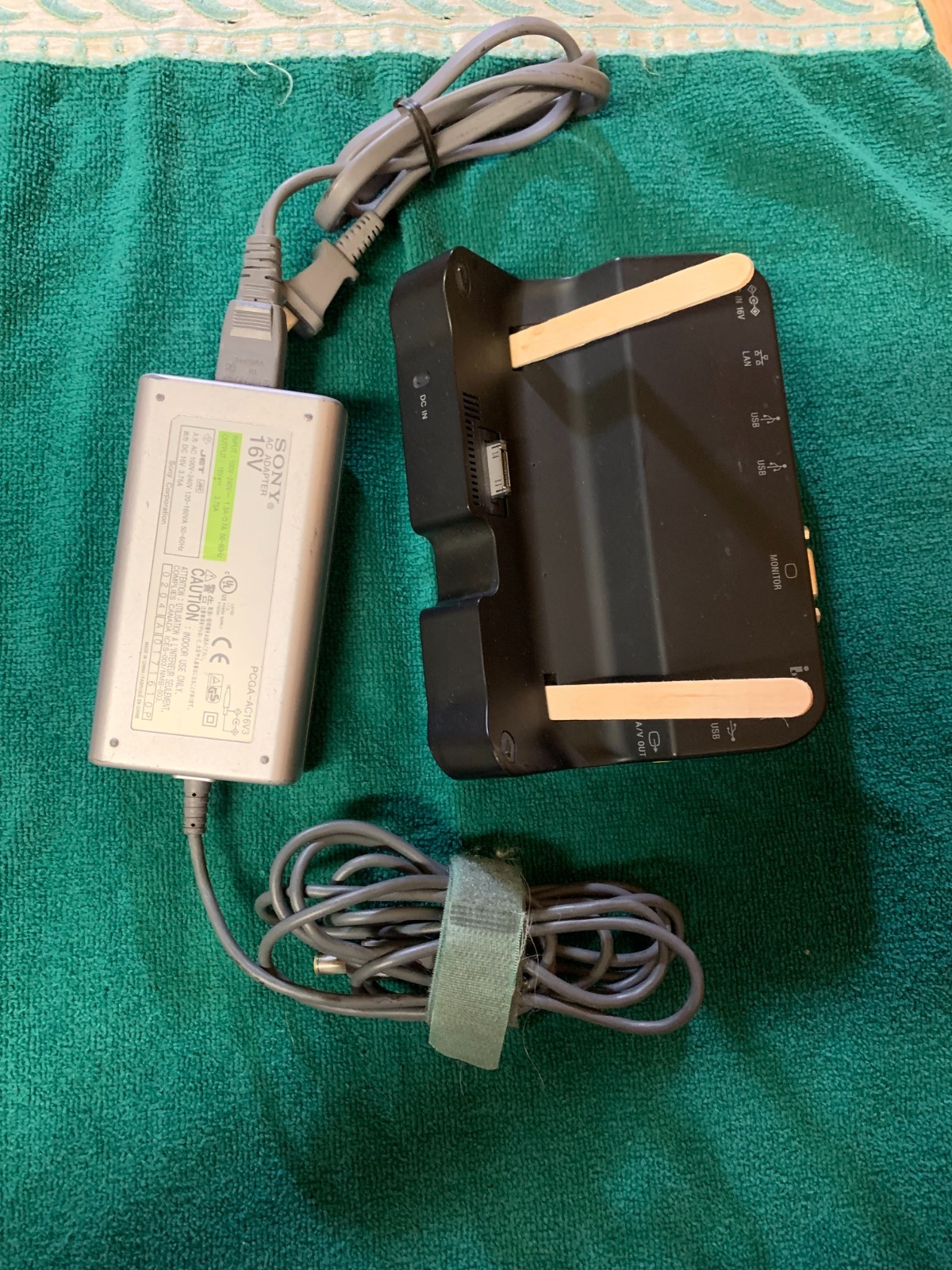 Sony VAIO 4.5-inch Micro Laptop 1GB RAM 40 GB HD (VGN-UX380N)