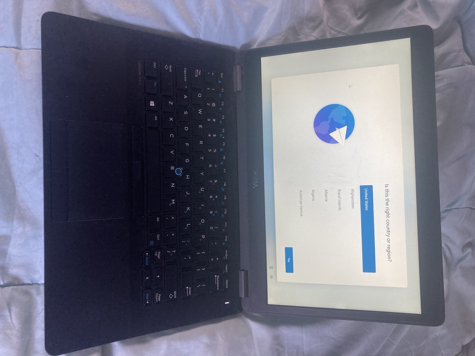 Dell Latitude E7470 14″ (256GB SSD, Intel Core i5-6300U, 2.40GHz, 16GB) Laptop
