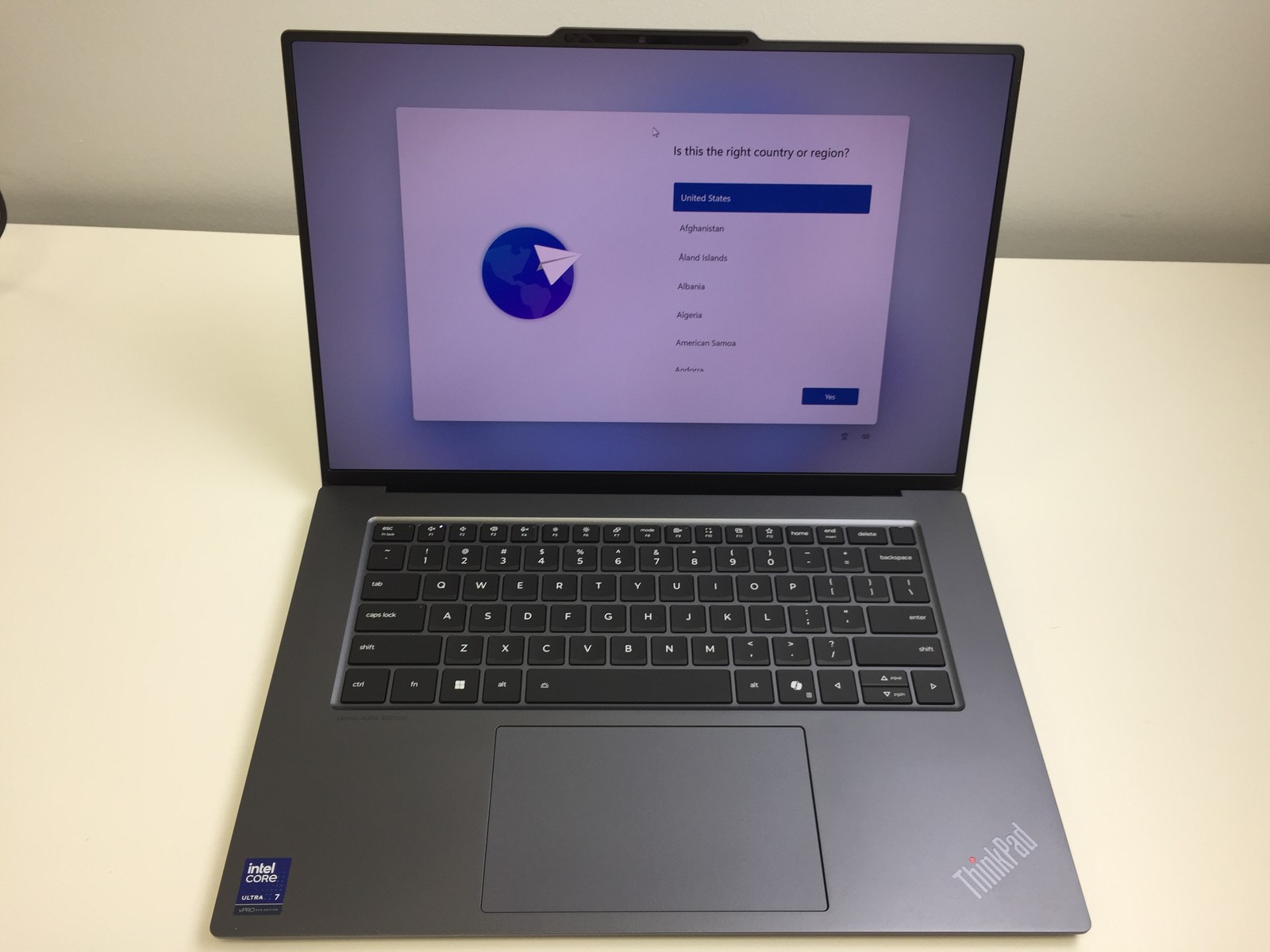 Lenovo ThinkPad X9-15 Gen 1 21Q60025US – Intel Core Ultra 7, 32GB RAM, 1TB SSD
