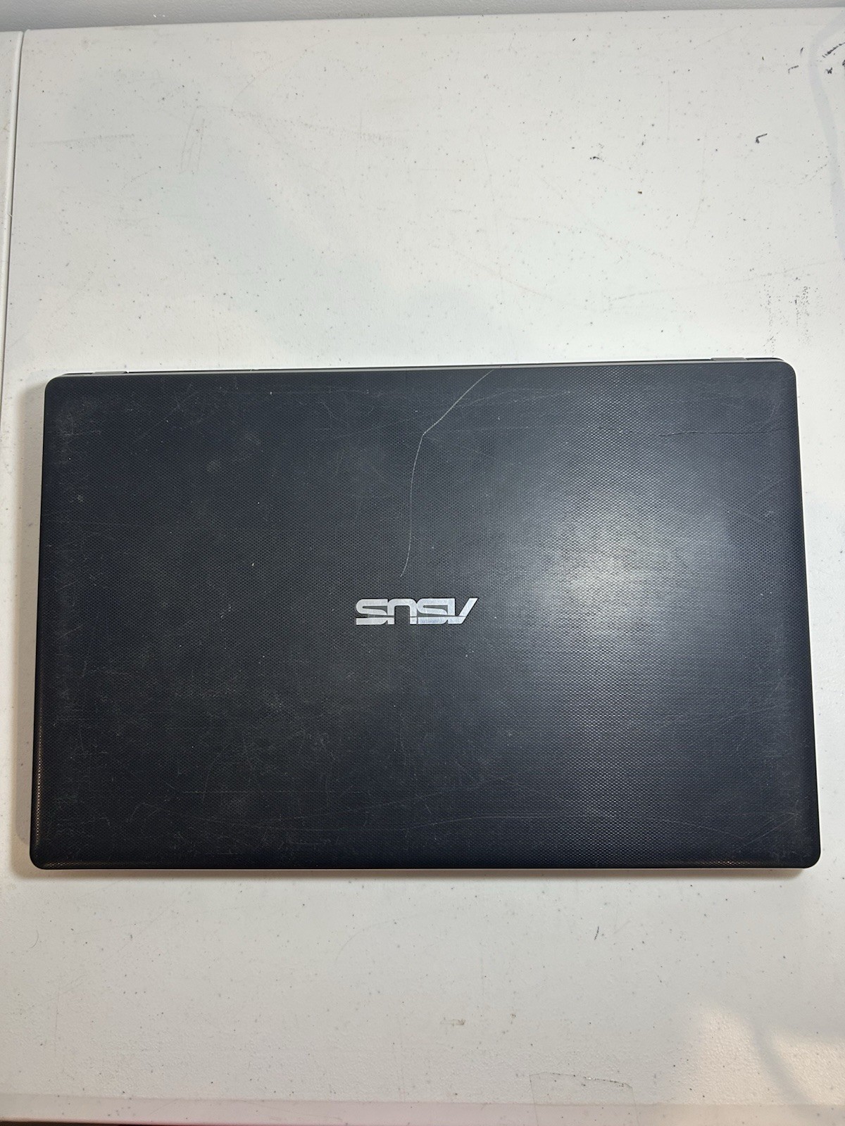 ASUS D550M Laptop Responsive Keyboard Missing DVD Drive No Charger Untested