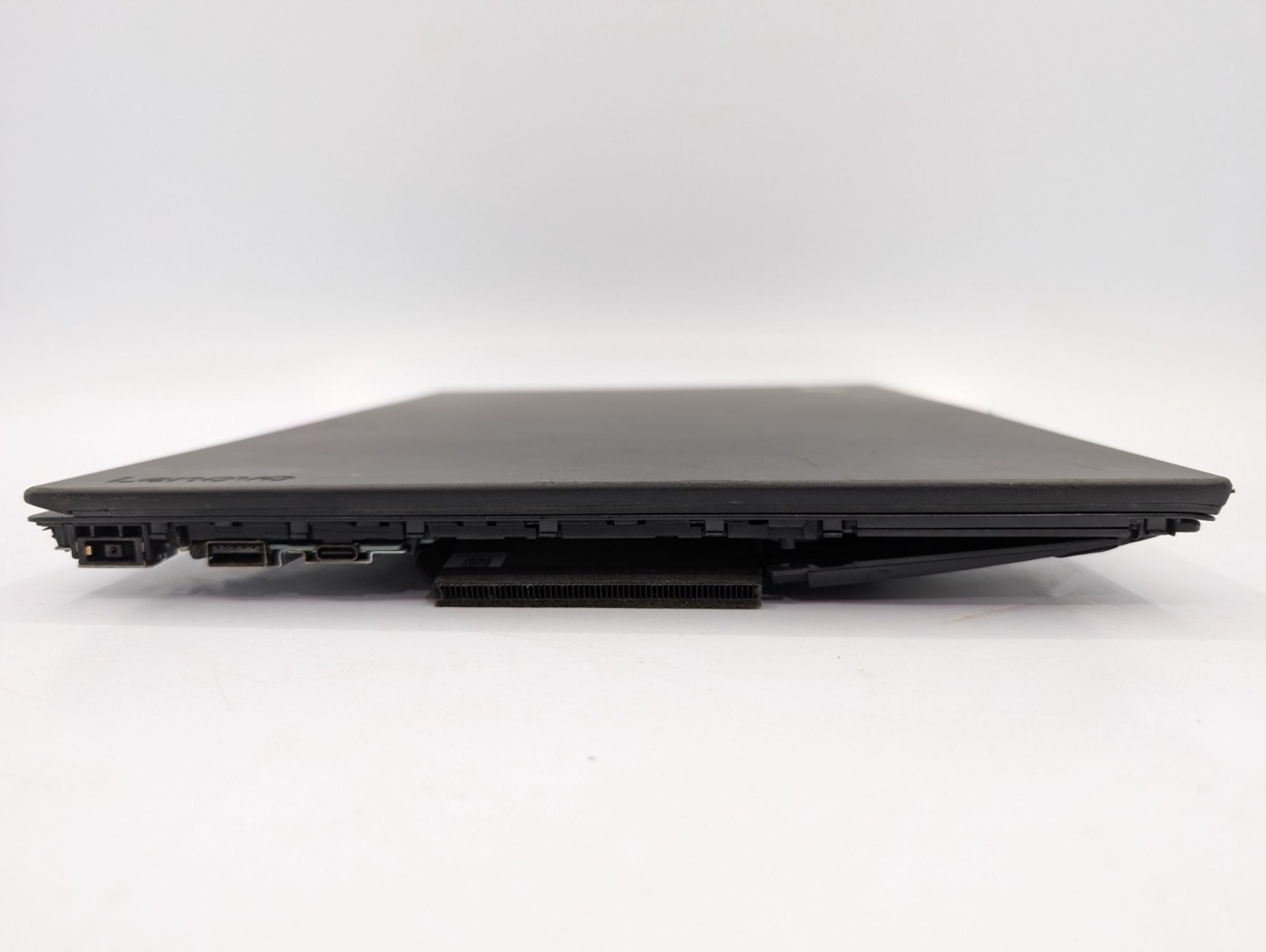 Lenovo ThinkPad T570 15.6″ Display Intel Core i5-7300U 2.60 GHz Black Laptop