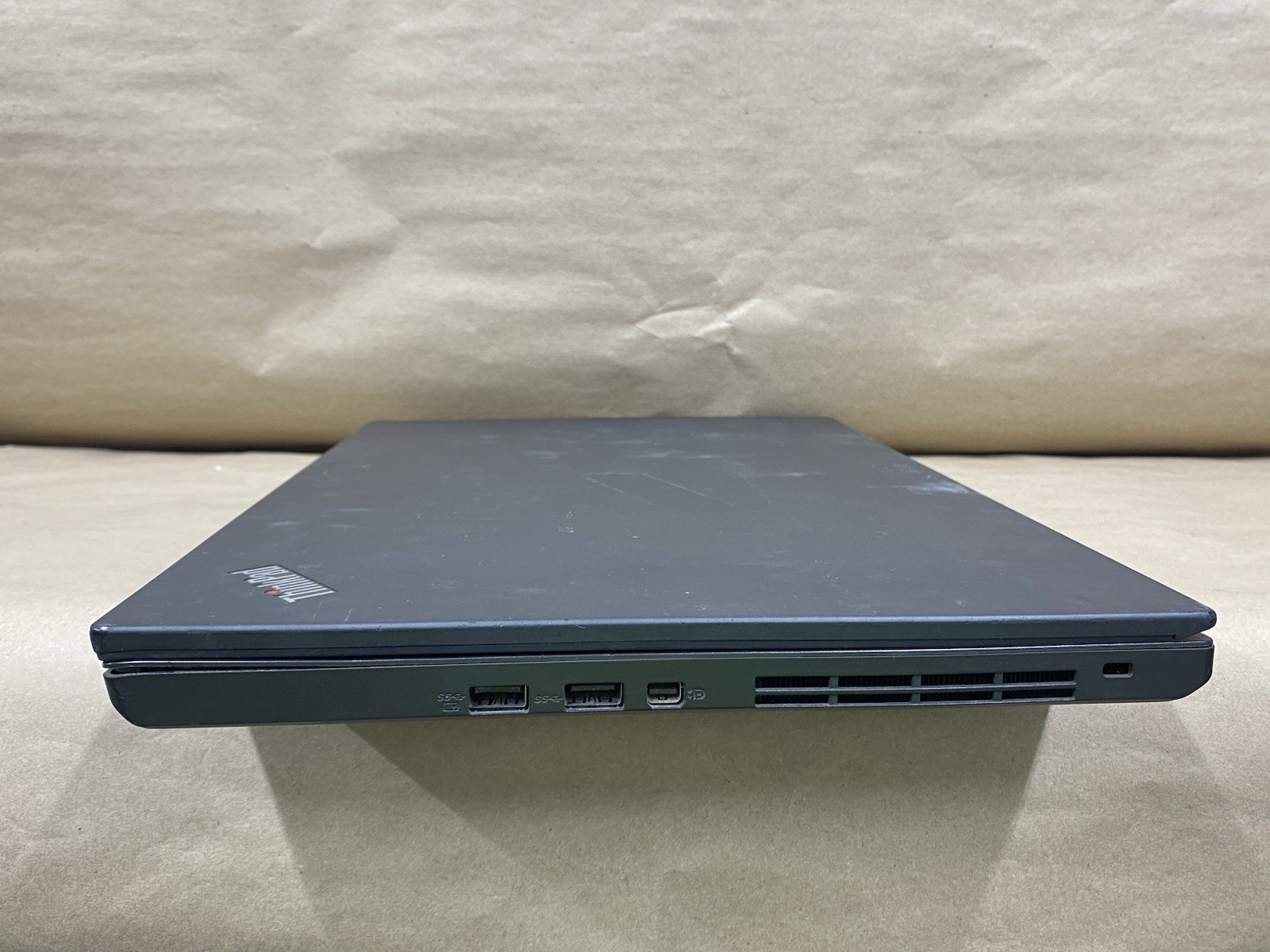 Lenovo T560 – 16″ 1366×768 – i5-6200U – 8GB – 128GB SSD – Win 10 Pro READ