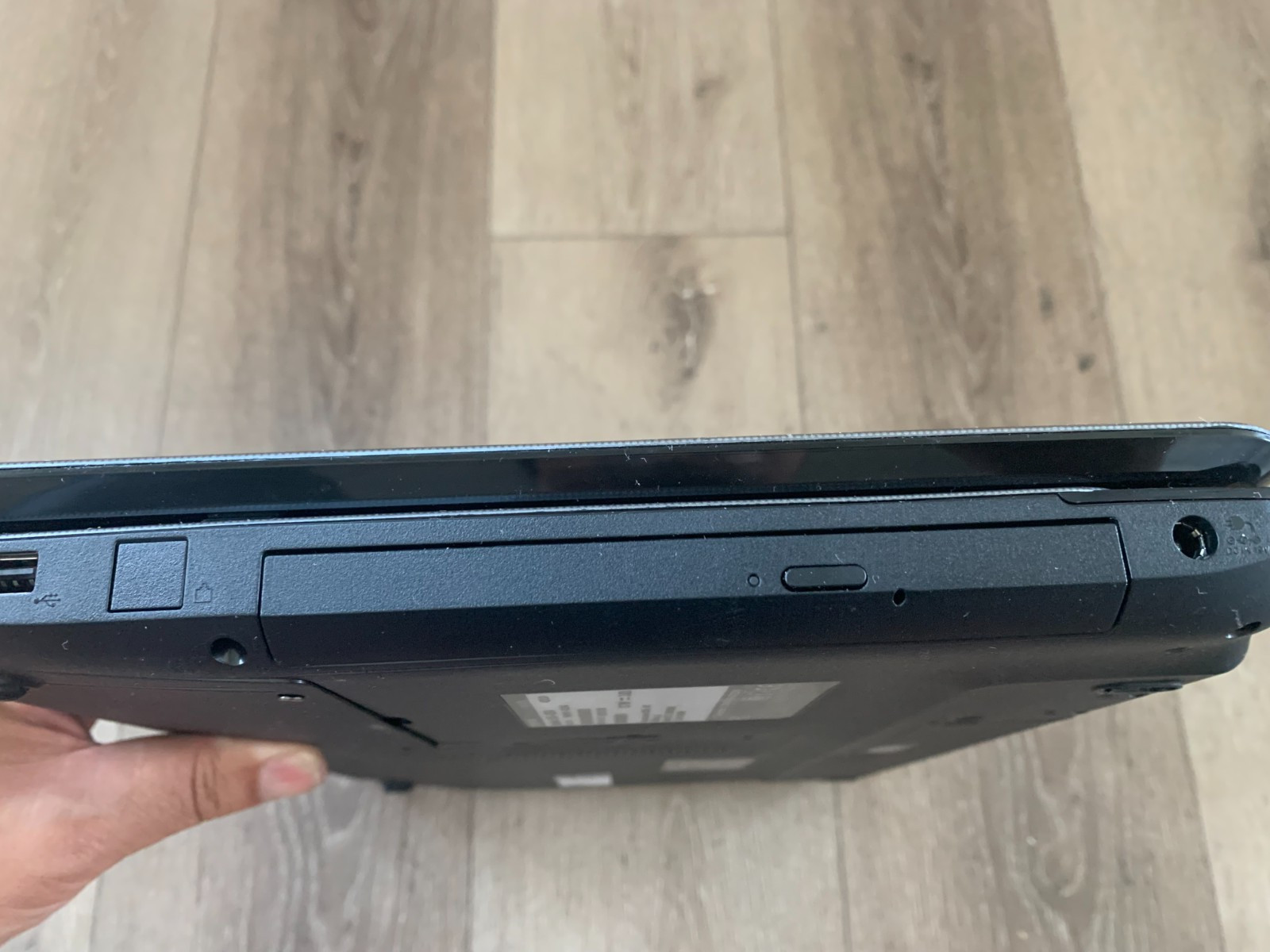 Toshiba Satellite L755-S5244 Intel Pentium B940 2.00GHz 4GB RAM 160GB HDD Win 10