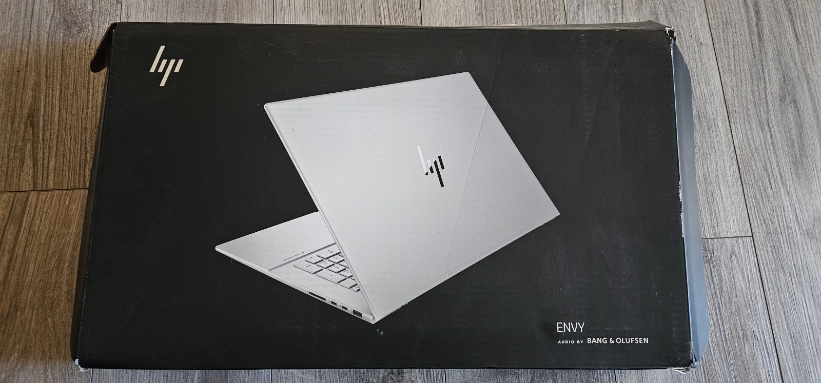 HP Envy 17T-CR100 17.3″ Touch i7-13700H 16GB 512GB SSD W11H, Touch but has issue