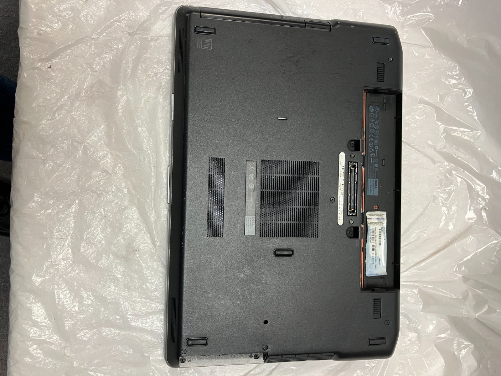 Dell Latitude E6430 i5-3320M 2.6GHz 4GB RAM No HDD/OS/Caddy FOR PARTS