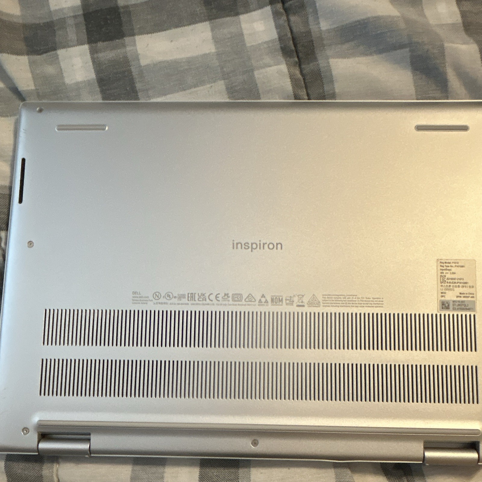 Dell Inspiron 15 7000 15.6″ FHD i7 2.8GHz 16GB 1TB SSD Win 11 Silver
