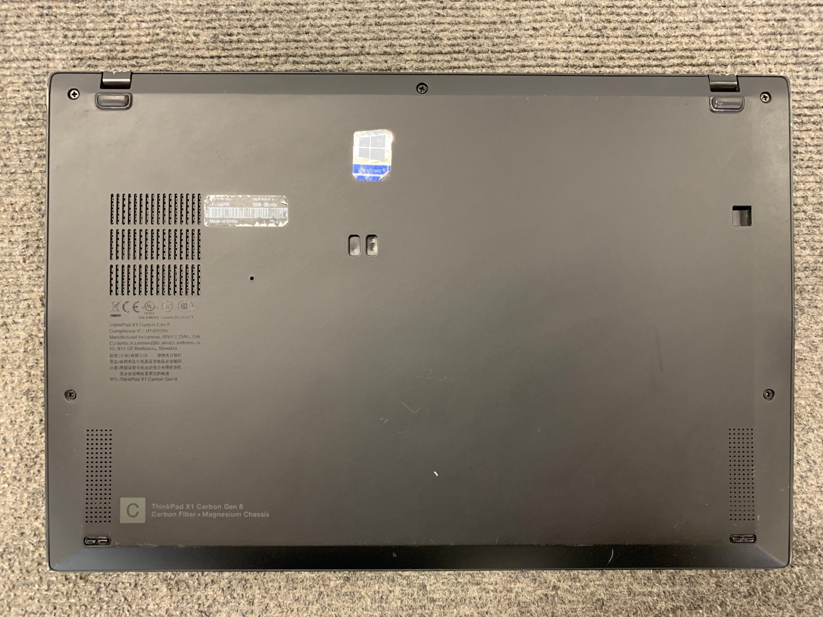 Lenovo ThinkPad X1 Carbon Gen 8 14″ Laptop i5-10210U 8GB RAM 256GB NVMe, As Is