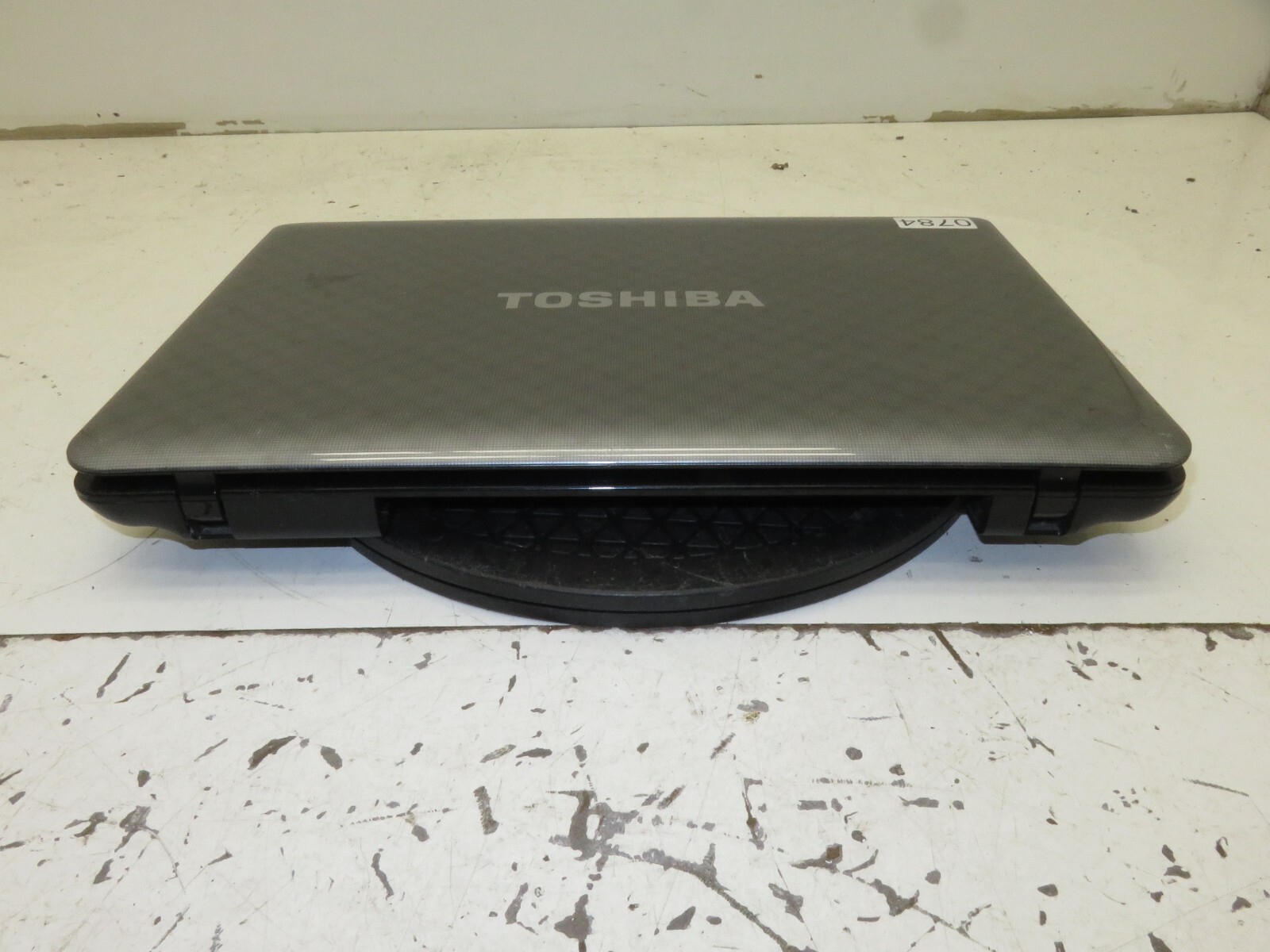 Toshiba Satellite L755-S5248 Laptop Intel Pentium B940 8GB Ram No HDD or Battery