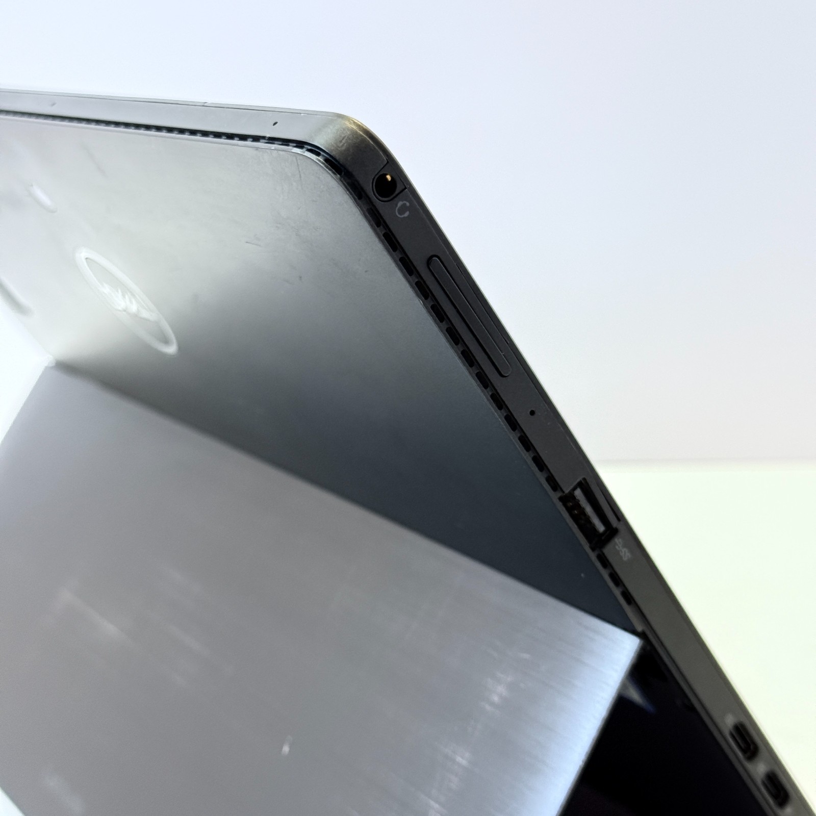 Dell Latitude 5290 2-in-1 i5 8GB RAM 256GB | Touchscreen issues | FOR PARTS |