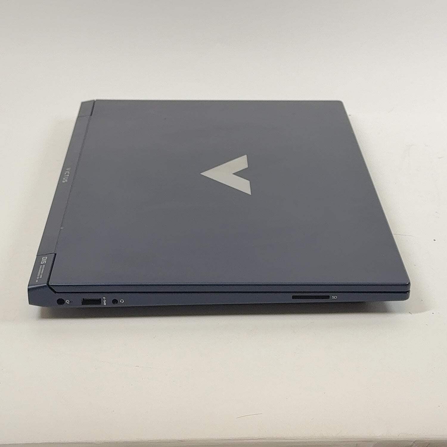 HP Victus 15-FA0033DX 15.6″ i5-12450H 2.0GHz 8GB RAM 512GB SSD GeForce RTX 3050