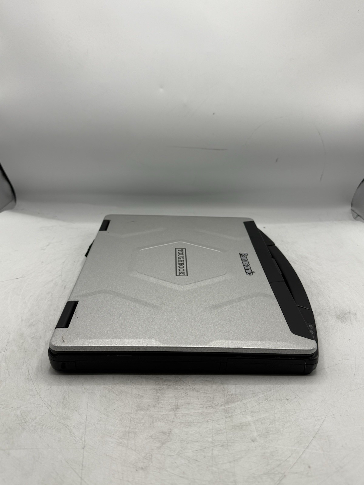 Panasonic Toughbook CF-54 i5-7300U 2.6GHz 8GB RAM READ
