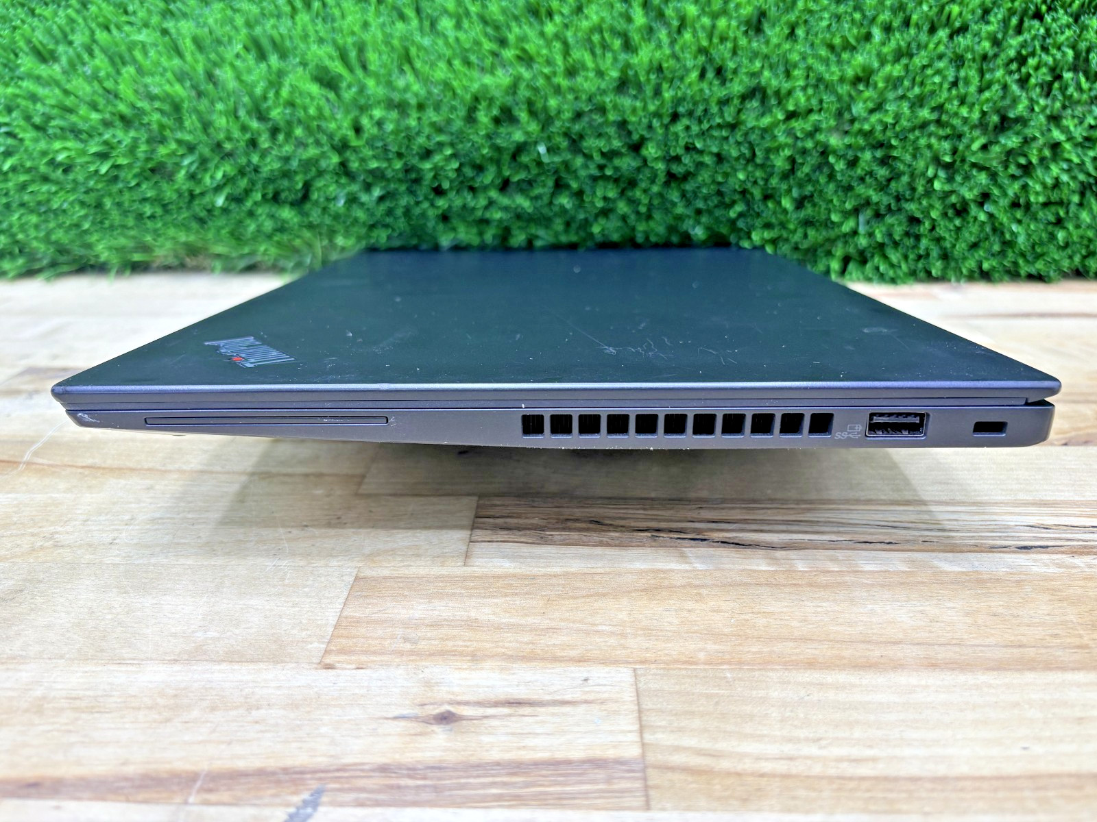 Lenovo ThinkPad T490s Intel i7-8th Gen 1.90GHz 16GB RAM 256GB SSD Windows 11 P*