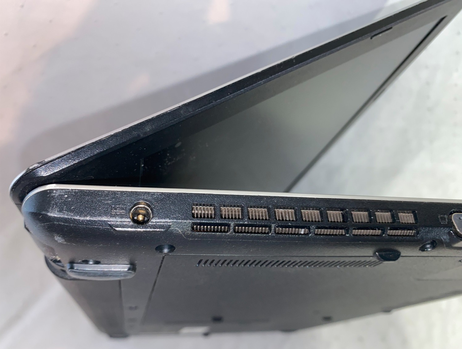 Intel i7-6500U, 16GB RAM, 275GB SSD, Laptop Notebook Pegatron D15S