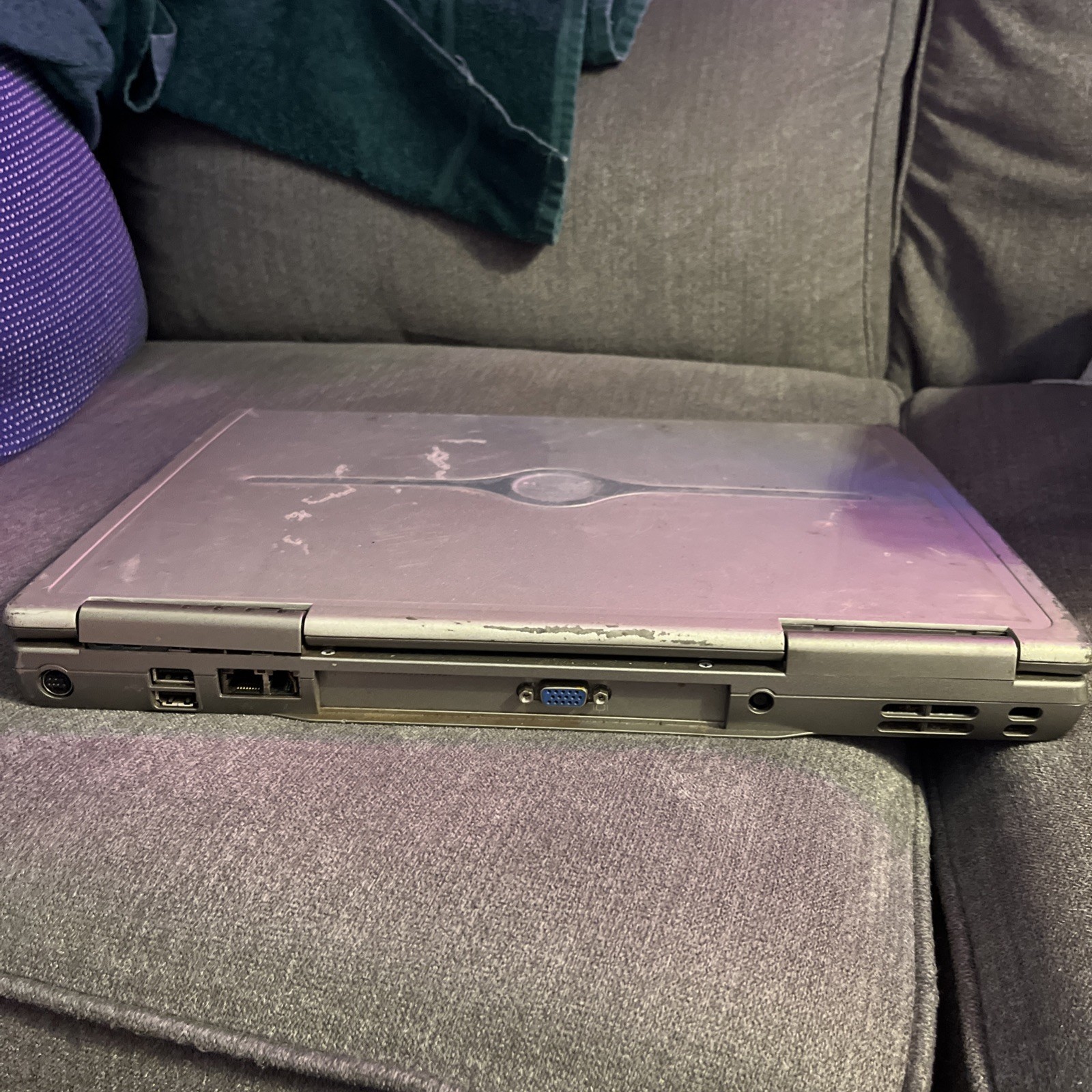 Vintage Dell Inspiron 8600 Laptop Pentium M 1.4GHz 256MB 40GB WinXP 15.4″ Works