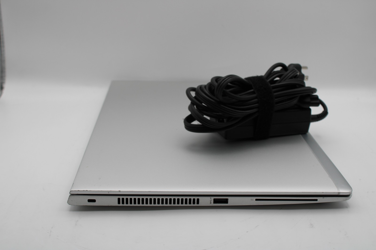 HP EliteBook 850 G5 i7-8500U @ 1.8 GHz 16GB RAM 256GB SSD No OS