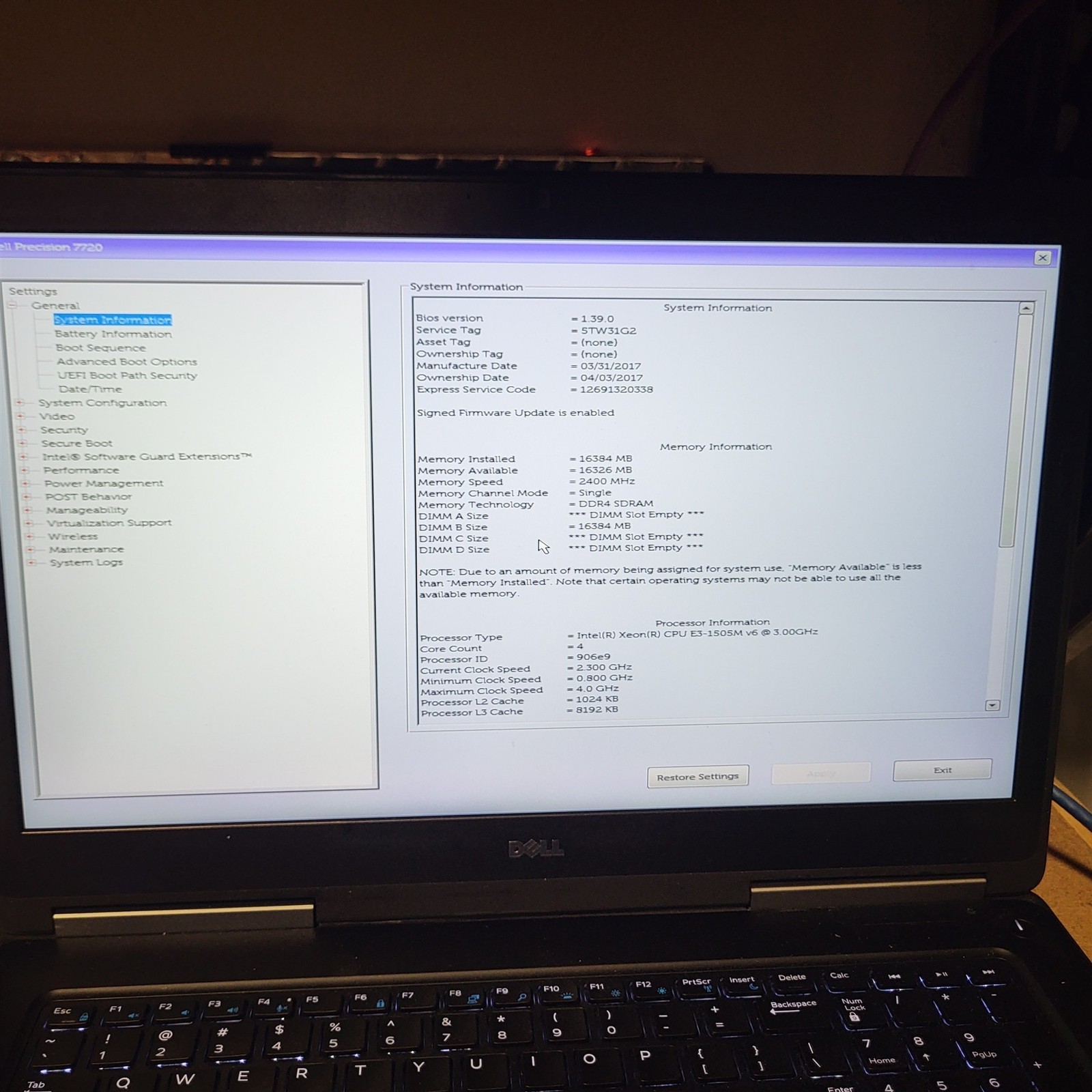Scratched LCD Dell Precision 7720 Xeon E3-1505M v6 3GHz 16GB 512GB Quadro P5000
