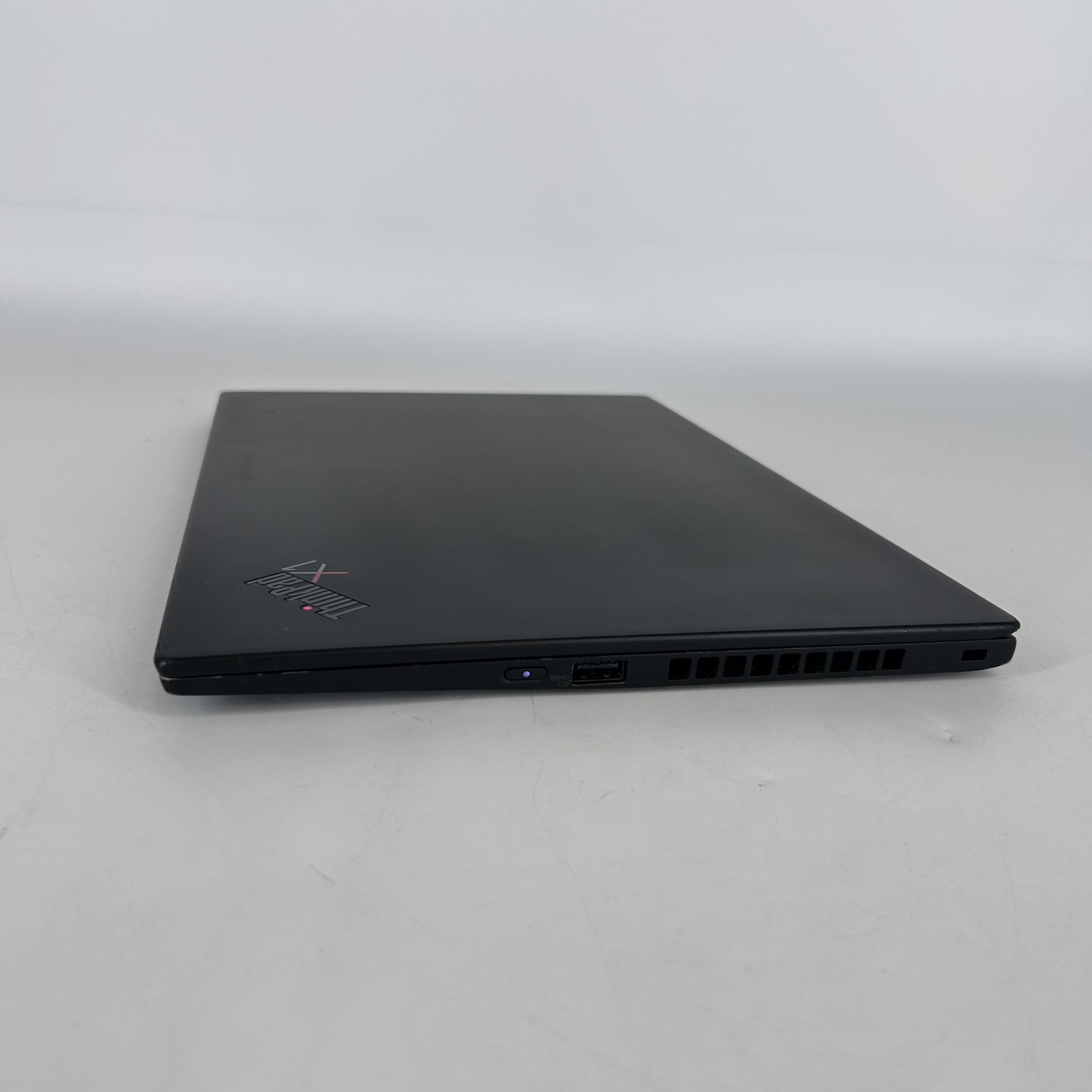 Lenovo ThinkPad X1 Carbon Gen 8 14 FHD i5-10310U 1.70GHz 16GB 512GB WHITE SPOTS