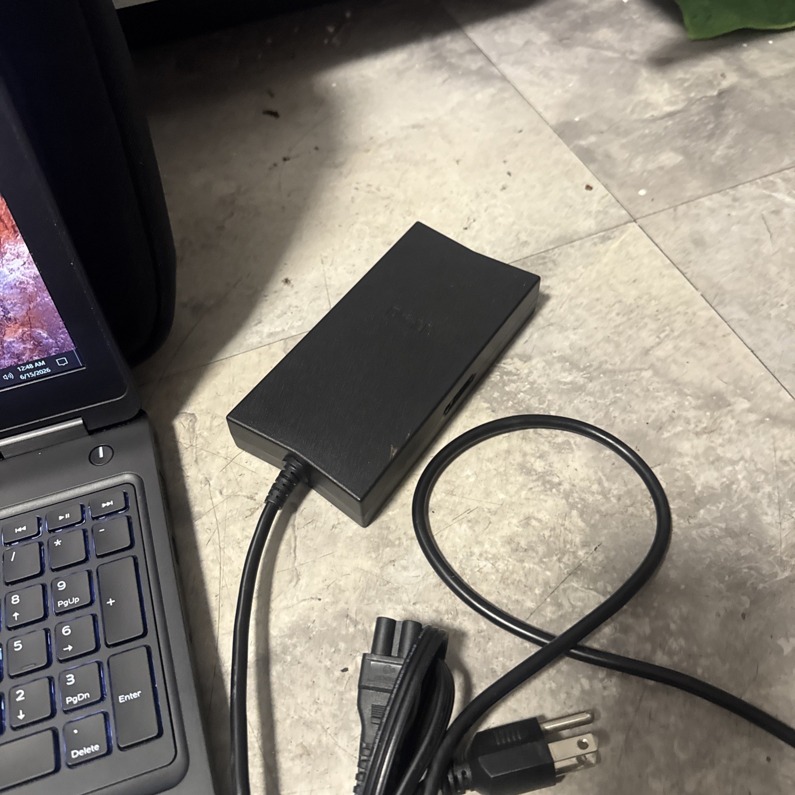 Dell Latitude 5590 15″ i5 8400u 2.4GHz 256GB M.2 SSD 8GB GeForce Webcam W10 Pro