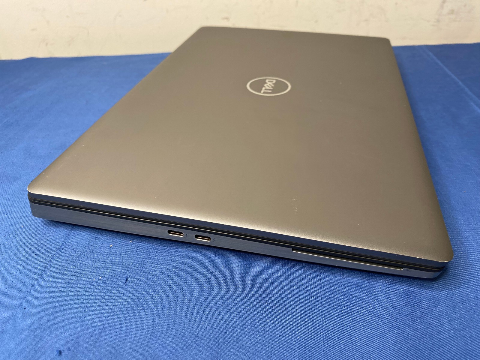 Dell Precision 7550 i7-10750H 2.60GHZ, 512GB SD 32GB NVidia T2000 Win 11 Pro