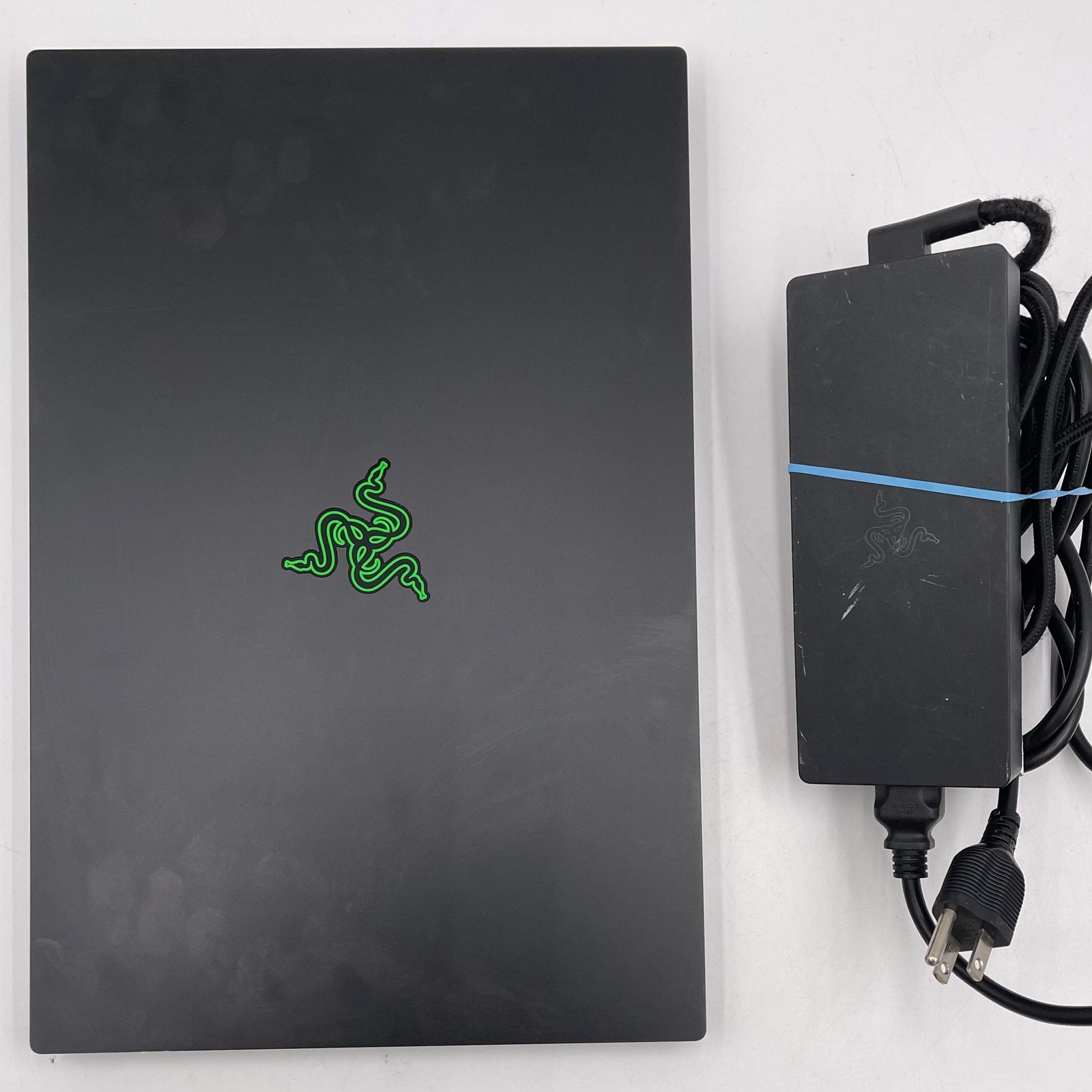 Razer Blade 15 i7-10875H 2.3GHz 40GB RAM 1TB SSD GeForce RTX 2080 Super Max-Q