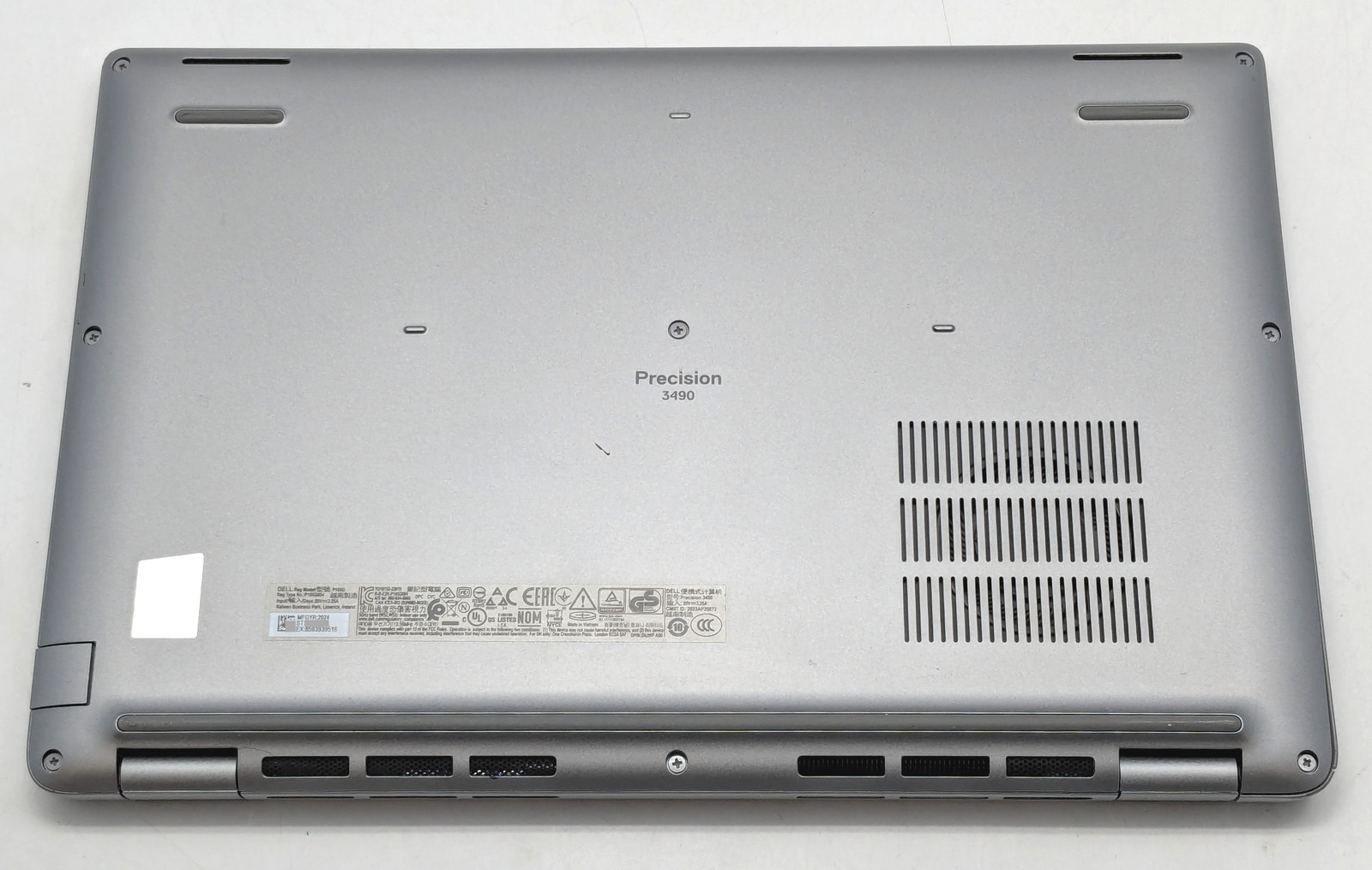 Dell Precision 3490 14″ Ultra 5 135H 32GB DDR5 256GB SSD Windows 11 Home