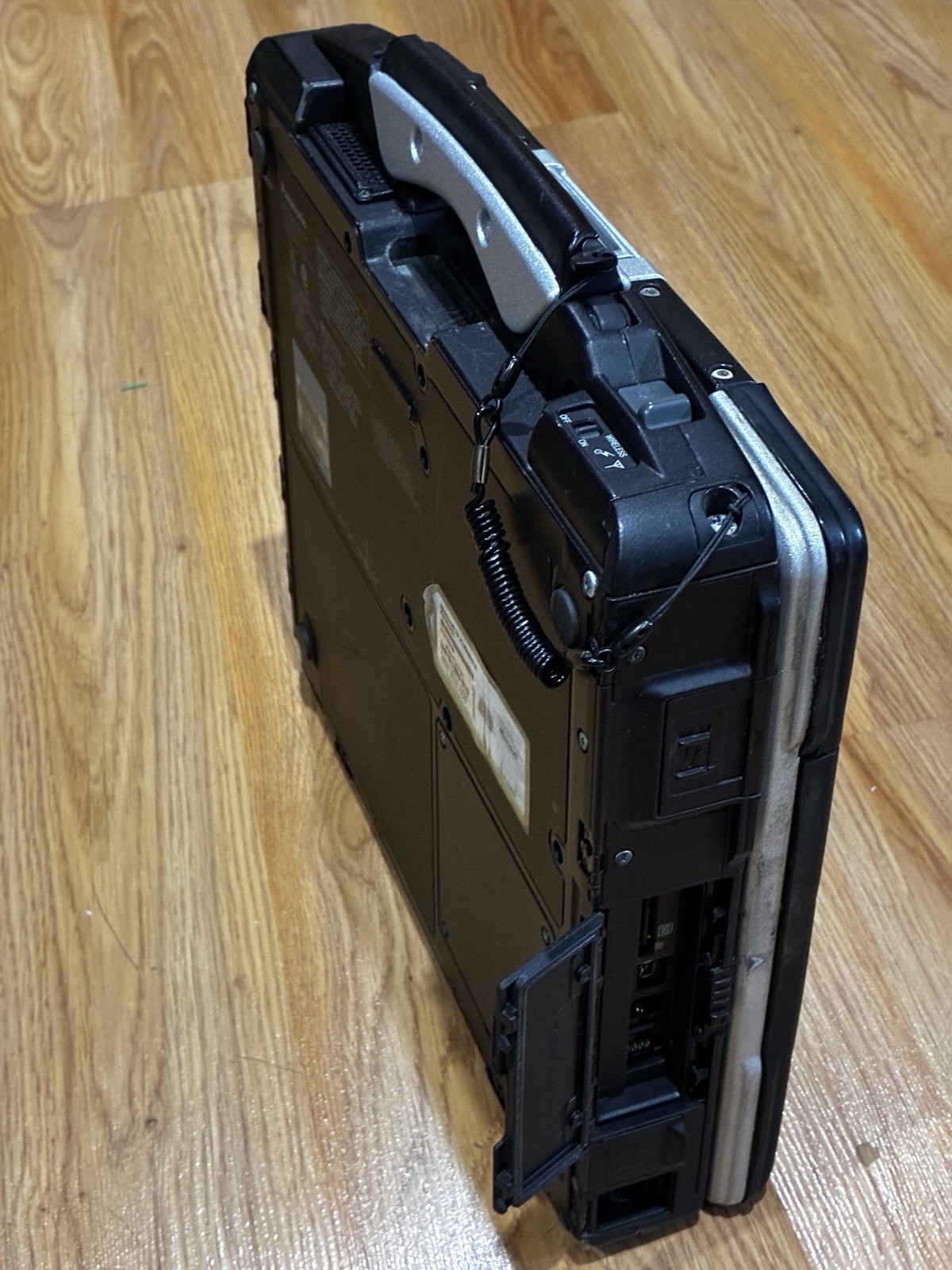 Panasonic Toughbook CF-30 MK1 | 3GB RAM | 120GB SSD | Win XP SP3 | No AC⁠