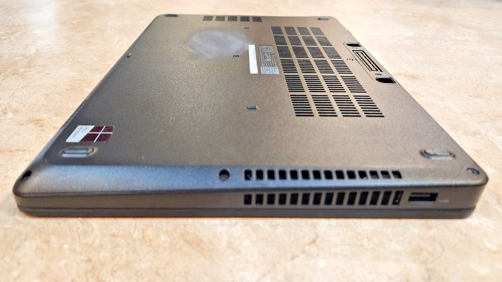 Dell Latitude E5470 14″ Quad-Core i5-6300HQ 16GB RAM 128GB SSD Win 11 Laptop
