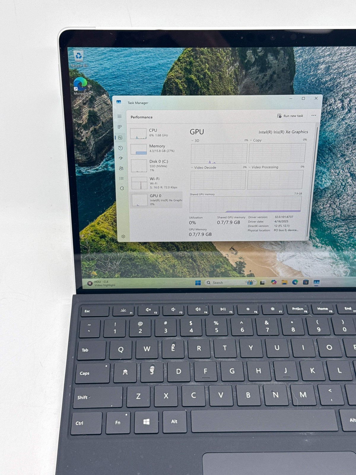 Microsoft Surface Pro 8 13″ Core i7-1185G7 16GB RAM 512GB SSD – For Parts