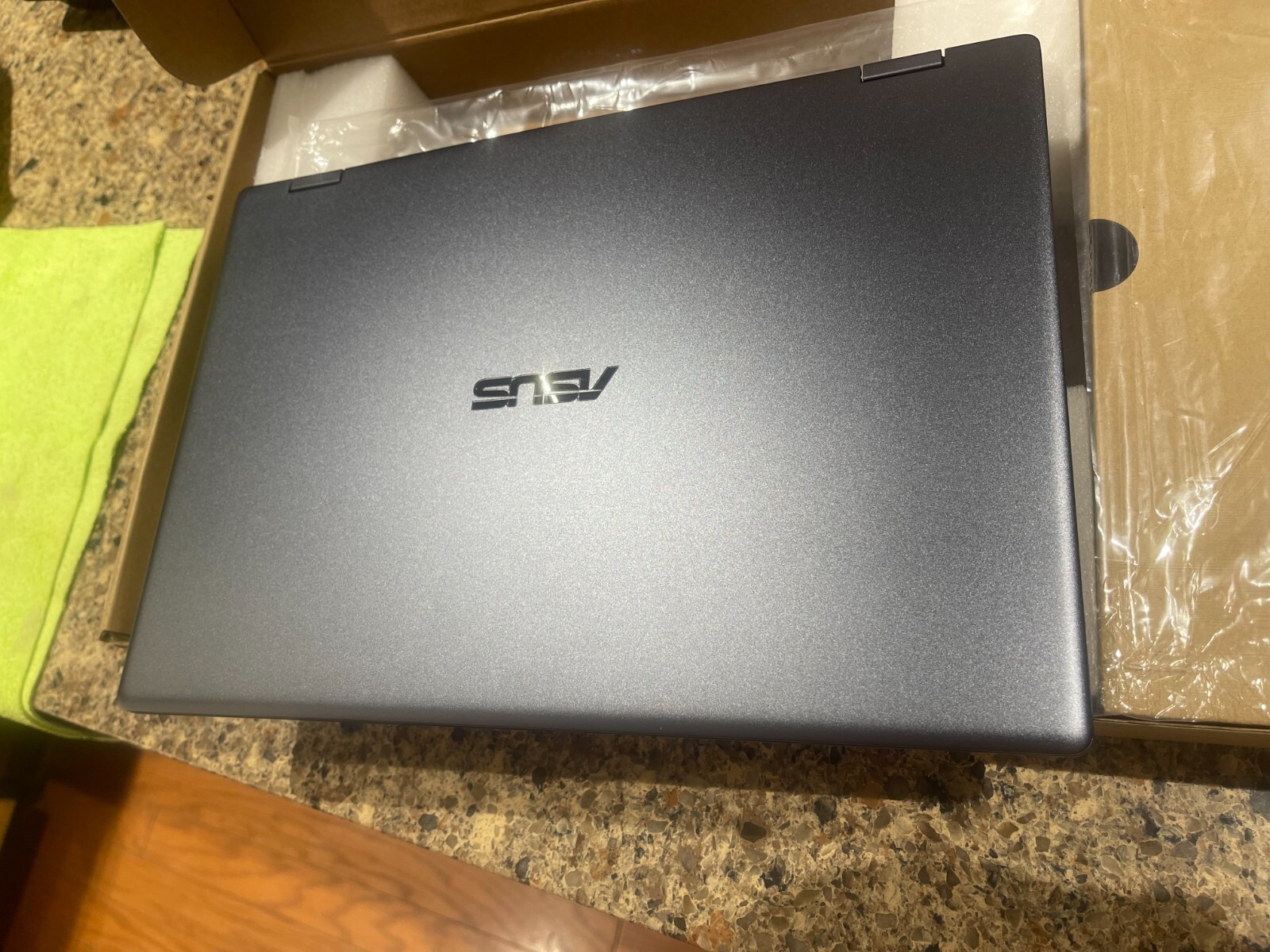 Asus Vivobook Flip 14″ 2-in-1 Laptop TP412FA-OS31T, Core i3-8145U, 4GB, 128GB