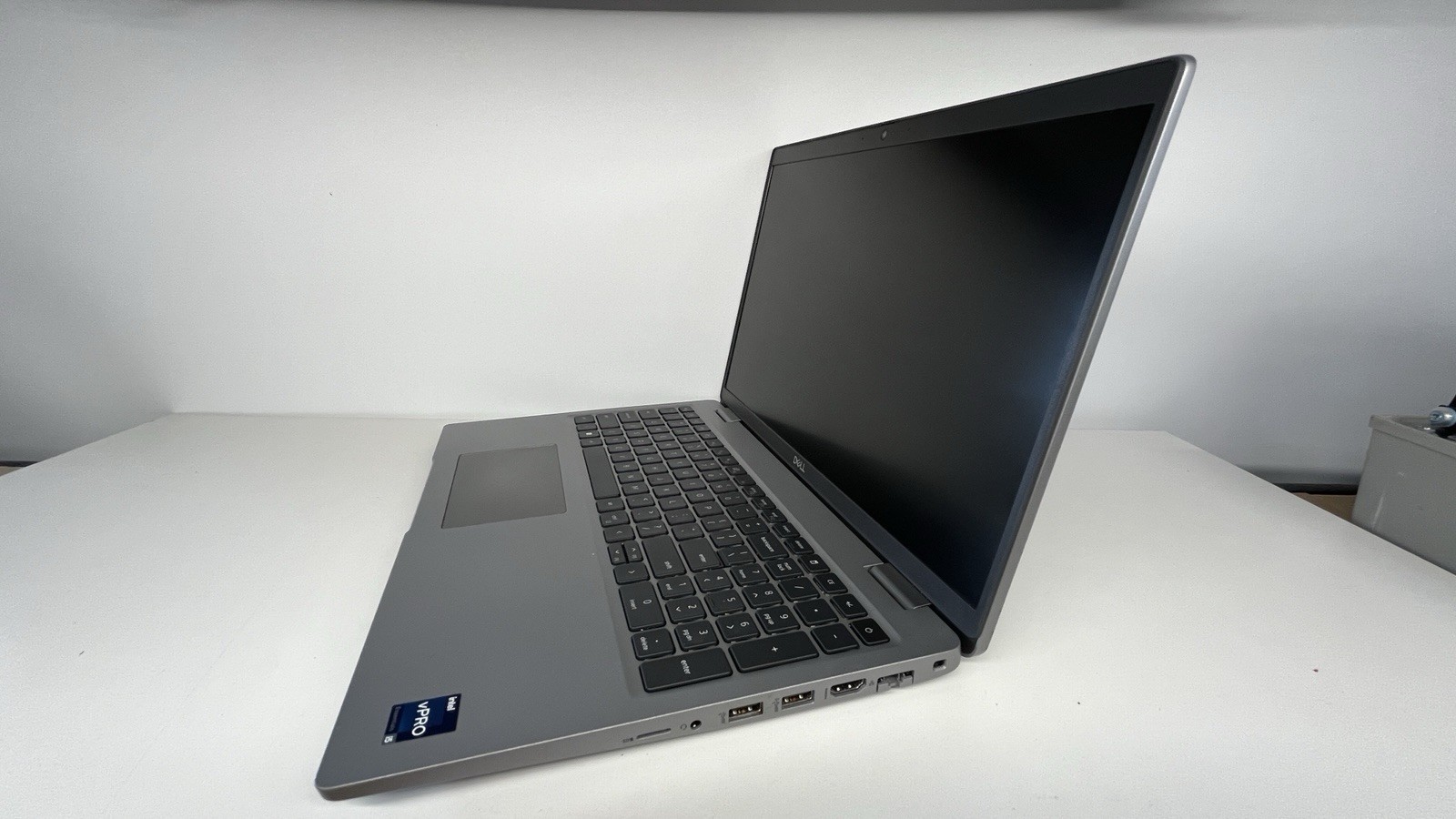 Dell Precision 3570 | i5-1235U | 512 NVME | 16GB DDR4 | Win 11 Pro | Intel Iris