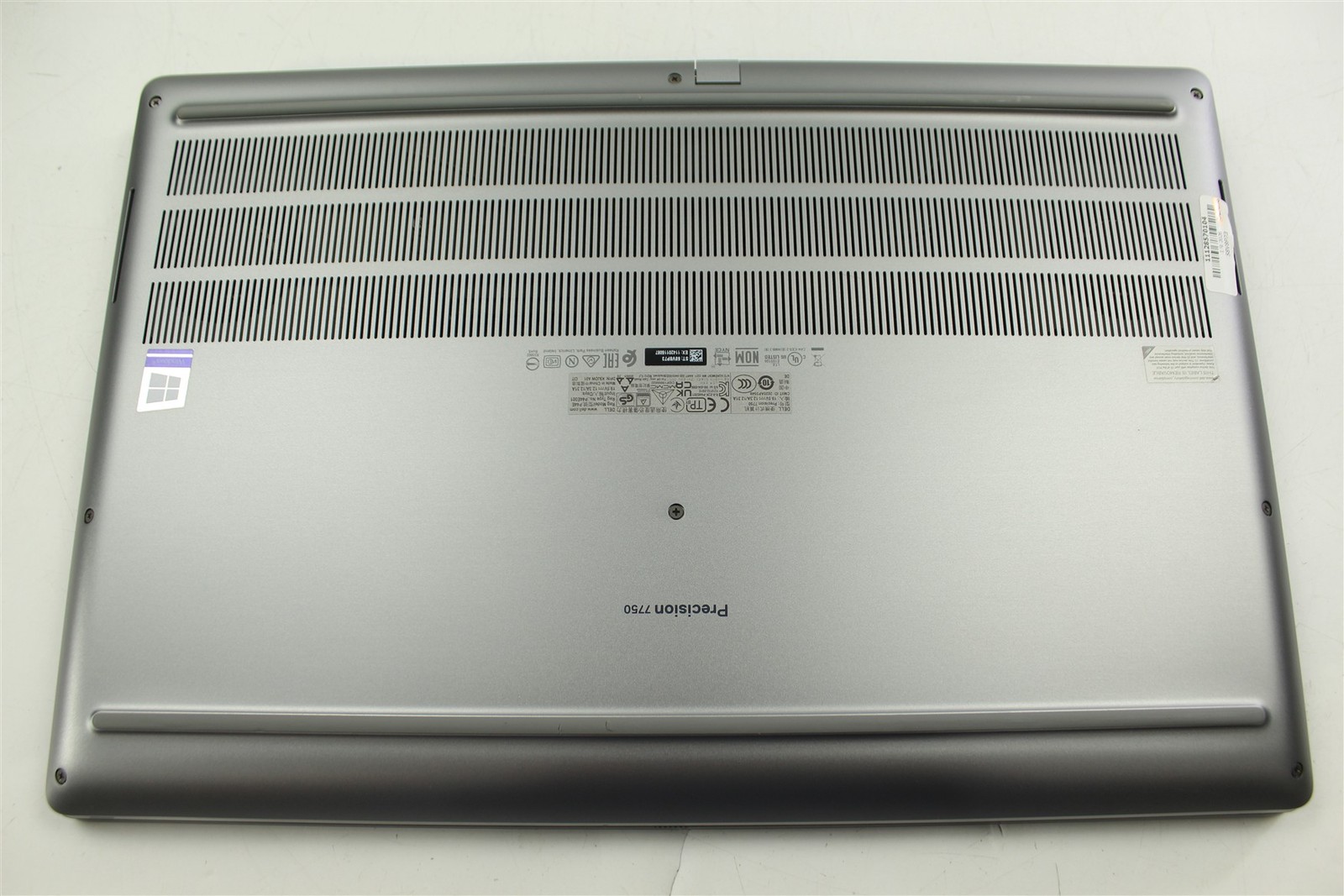 Dell Precision 7750 17.3″ FHD i7-10875H 2.3GHz 512GB SSD 64GB RAM W11P RTX 4000