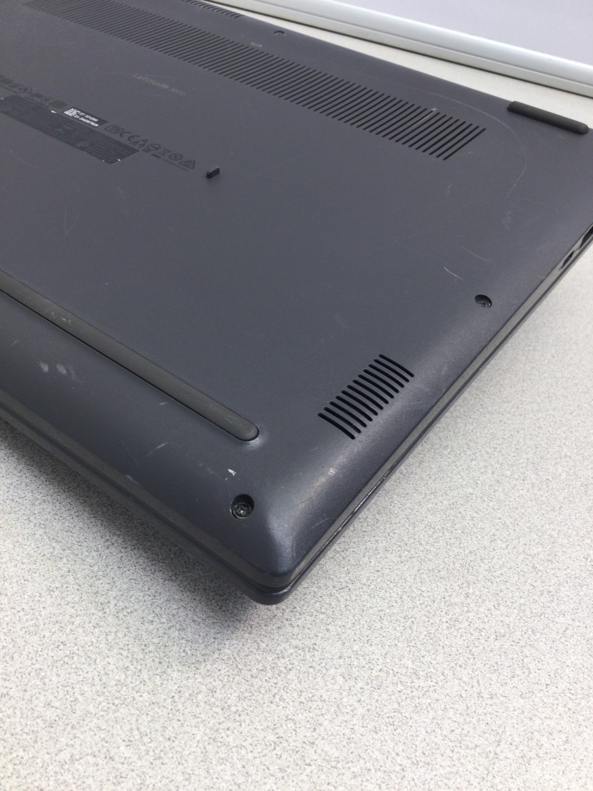 Dell Latitude 3510 15.6”Core i5-10210U 1.60GHz 8GB RAM 512GB SSD WIN 11 PRO