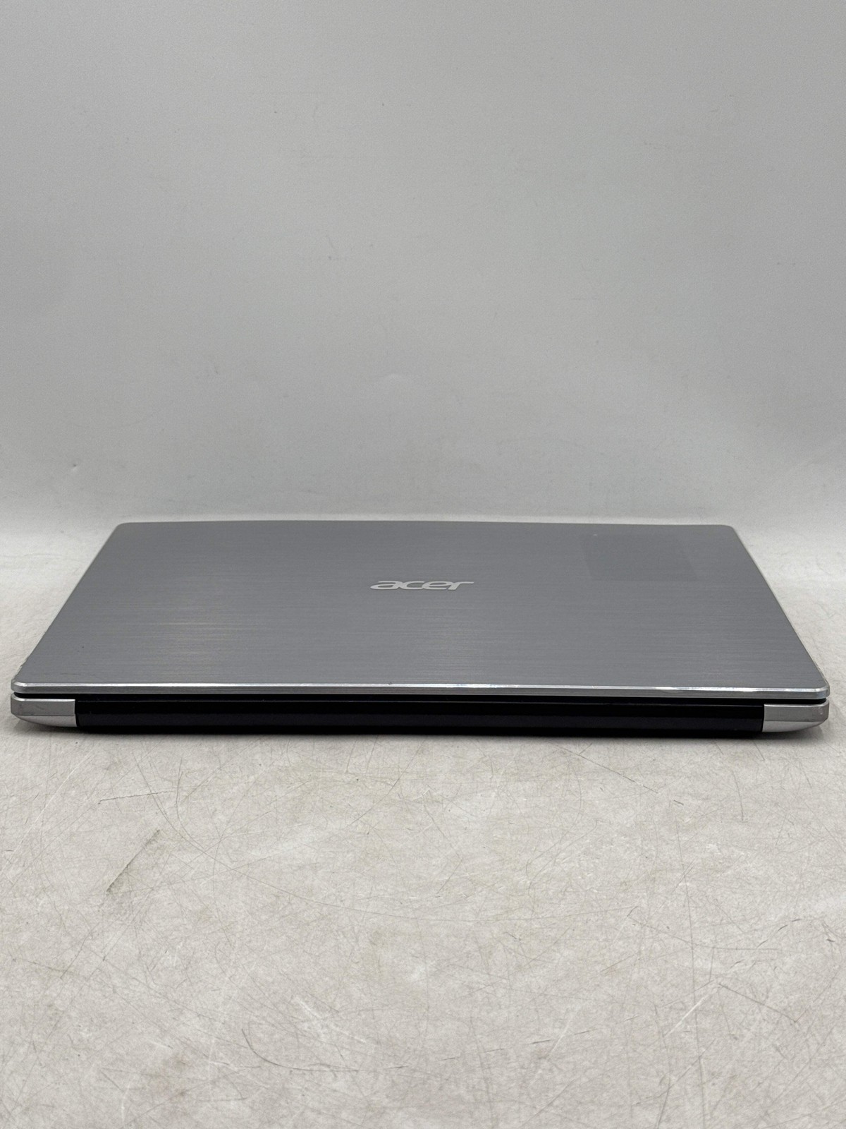Acer Swift SF314-54 14″ Laptop – Intel Core i3 8th Gen – No Power