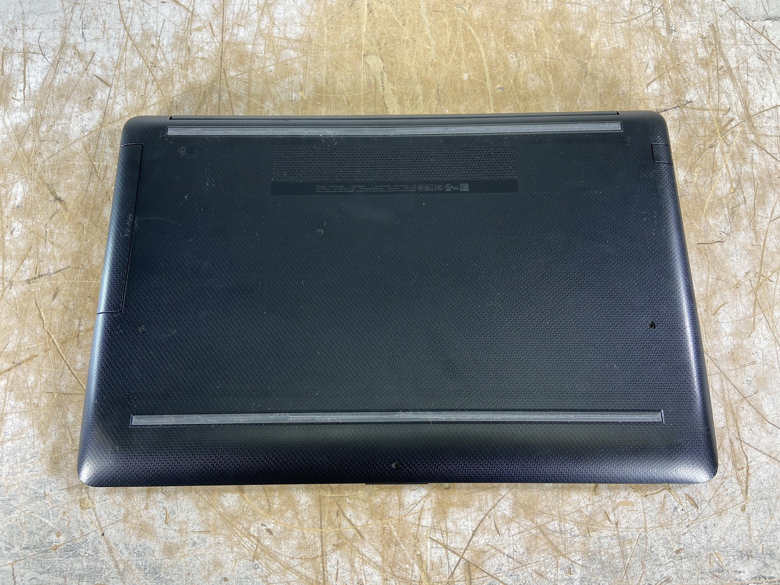 HP 17T-BY400 i7-1165G7 @ 2.80GHz, 8GB RAM, NO HDD/OS