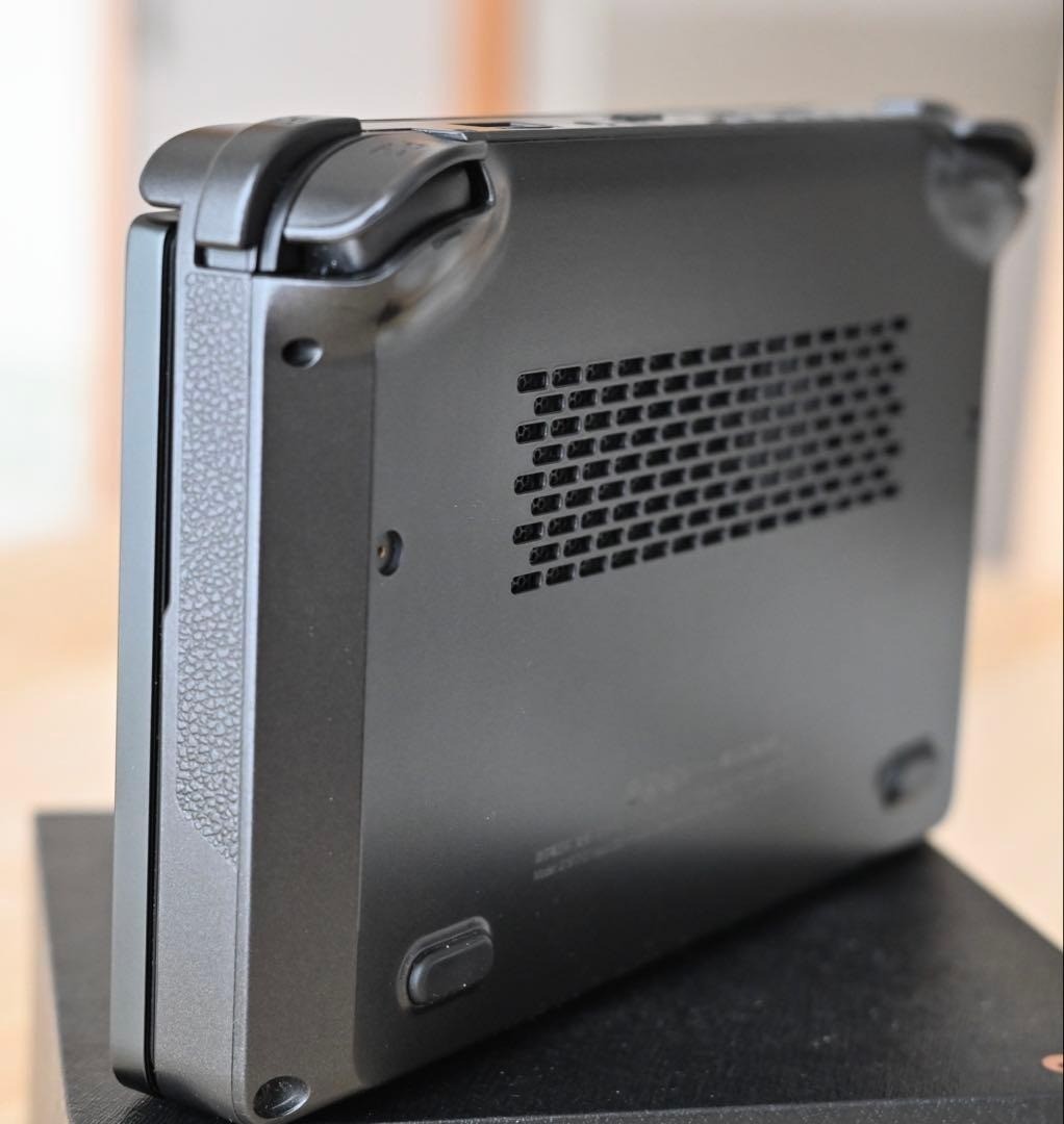 GPD WIN Mini Ryzen7-8840U 32GB SSD2TB