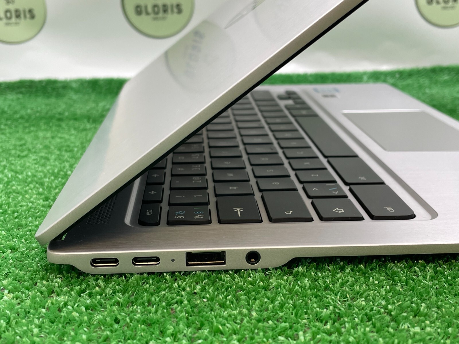 Used HP Chromebook 13 G1 Laptop Intel m7-6Y75 1.20GHz / 16GB RAM / 32GB SSD NT