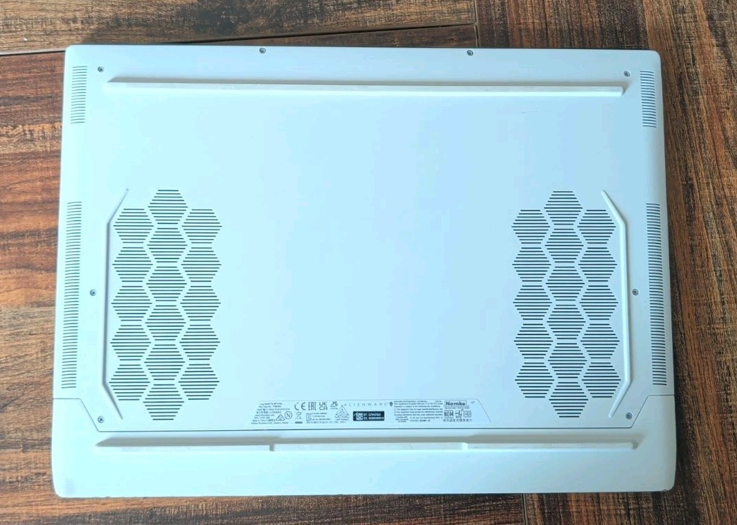 alienware x17 r2 gaming laptop – Priced to sell!