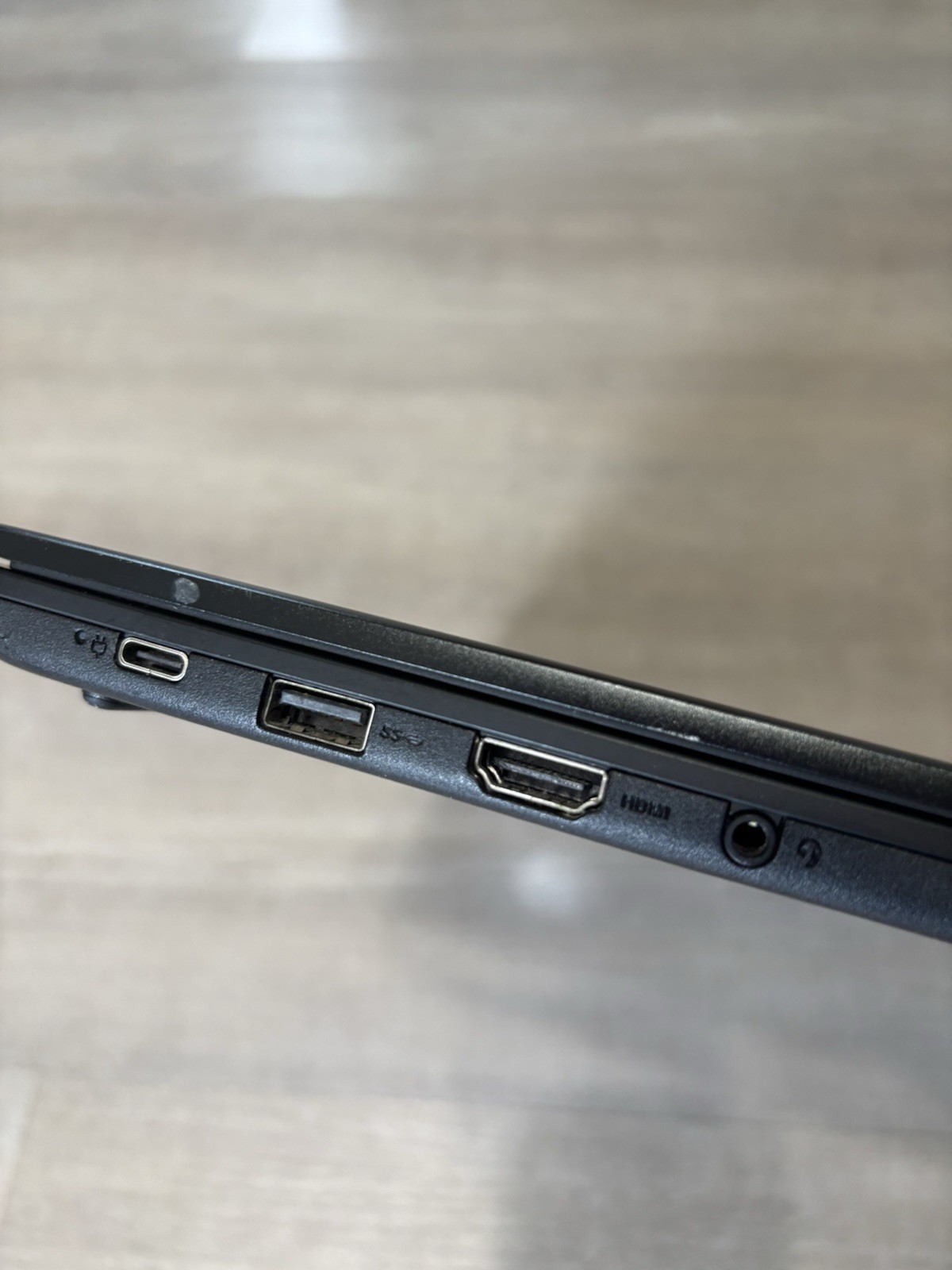 Lenovo 14W Gen 2 | AMD 3015e with Radeon Graphics | 4GB RAM |
