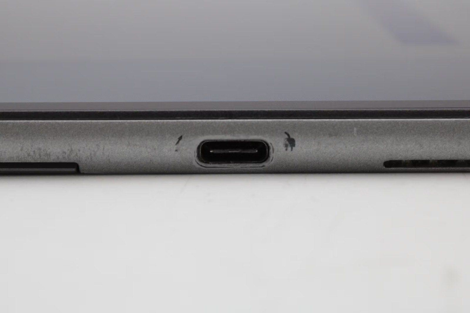 Dell Latitude 7320 Detachable 13″ i5-1140G7, 256GB NVMe, 16GB RAM, No keyboard