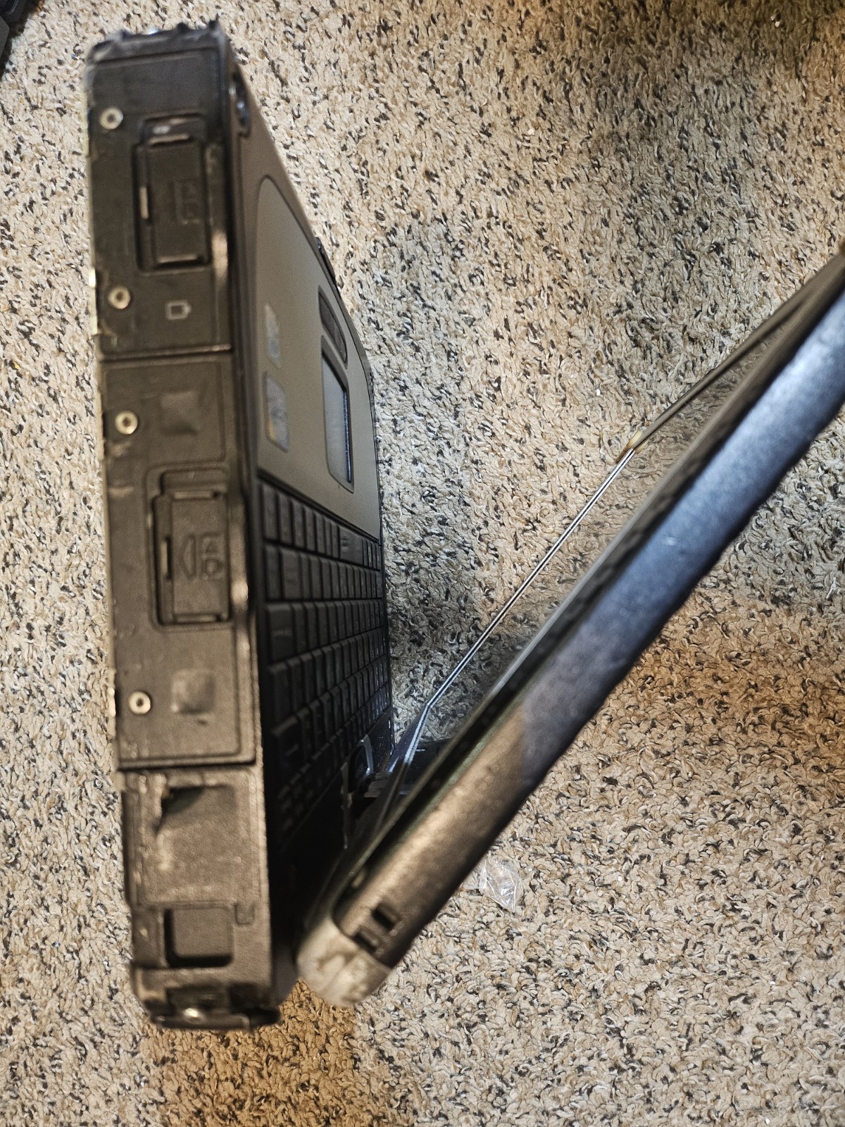 Panasonic Toughbook CF-19, Core 2 duo 2GB RAM, no HDD w screen protector