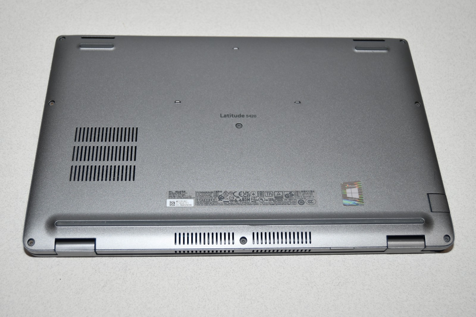 ^ Dell Latitude 5420 Intel Core i5-1135G7 2.40GHz 8GB Ram 256GB NVME No OS