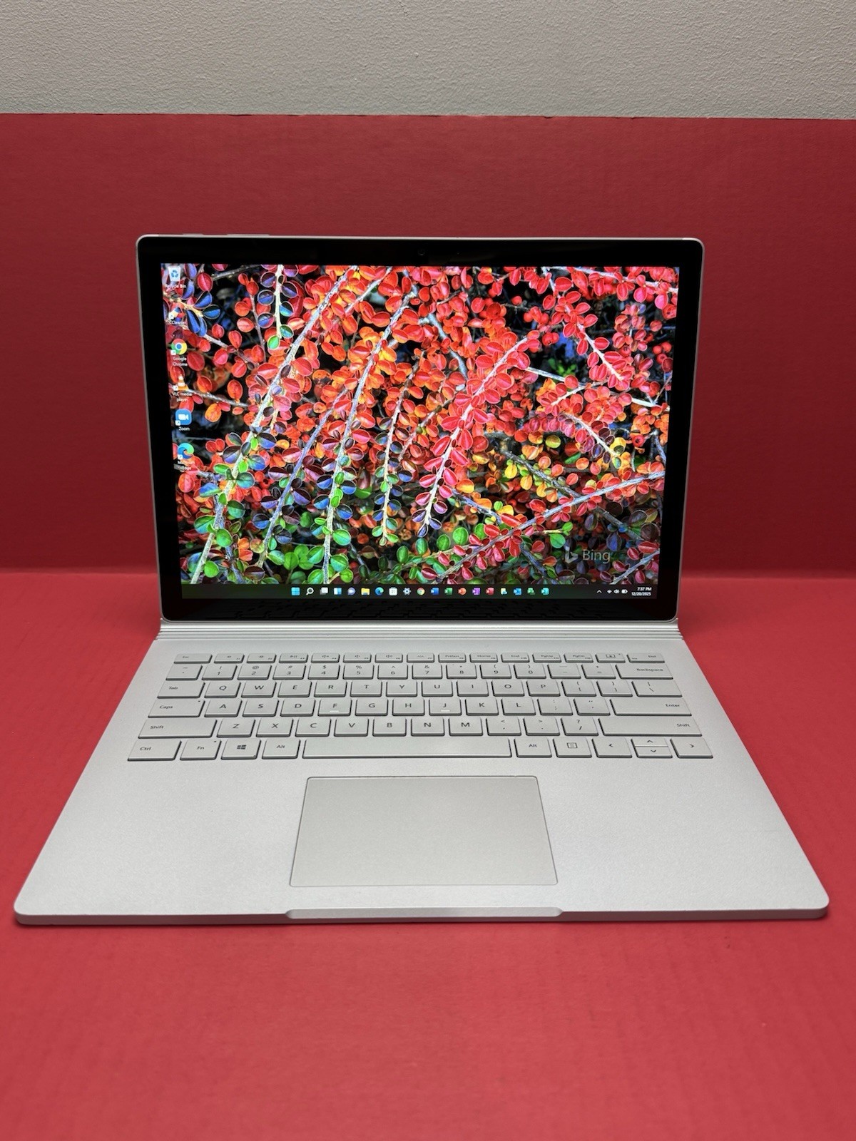 Surface Book 2 1832 i5 8350U 1.7GHz 8GB RAM 256GB SSD