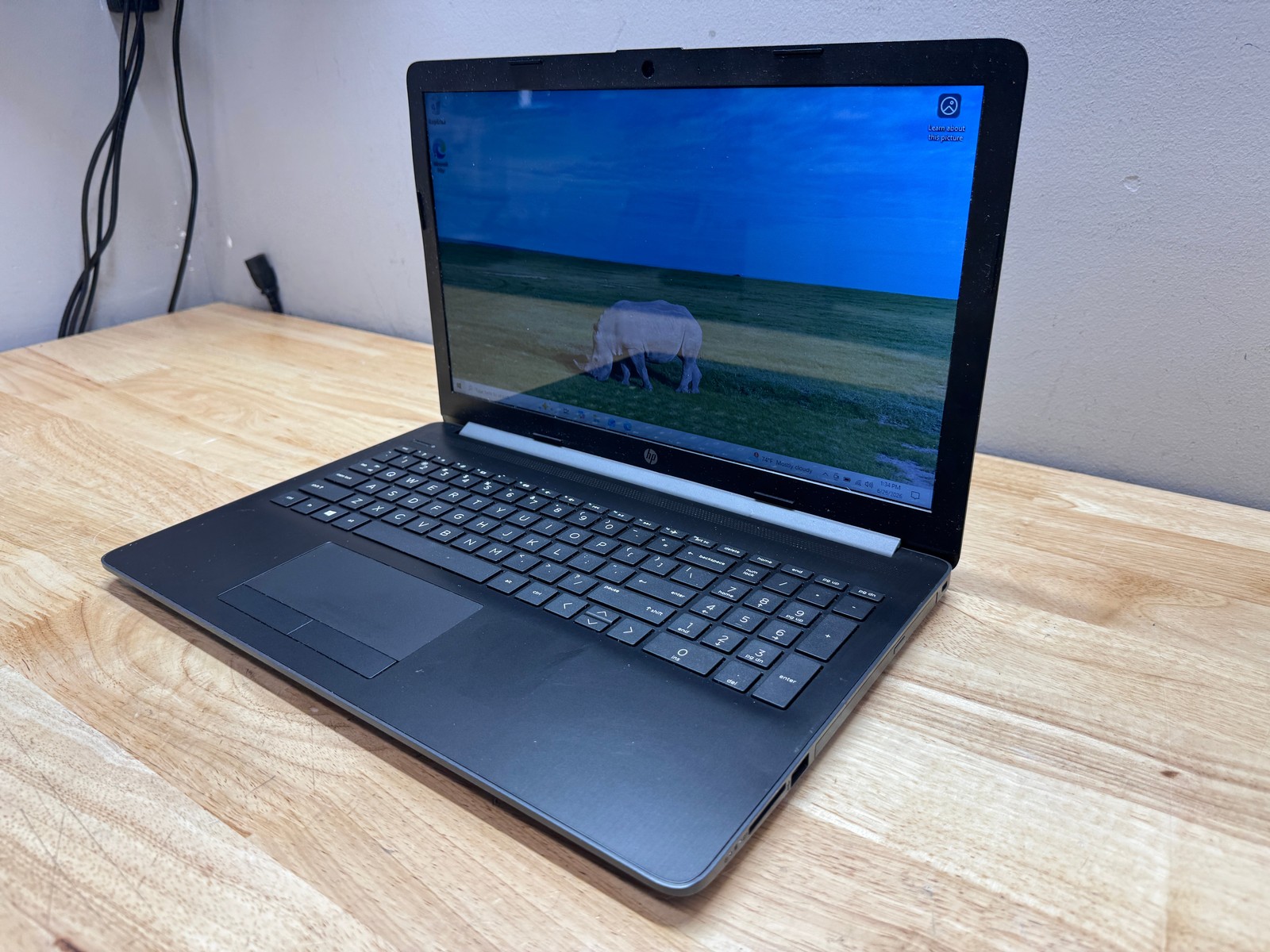 HP 15-DB0036NR 15.6” Laptop AMD A9, 1TB Storage, 4GB RAM, W10